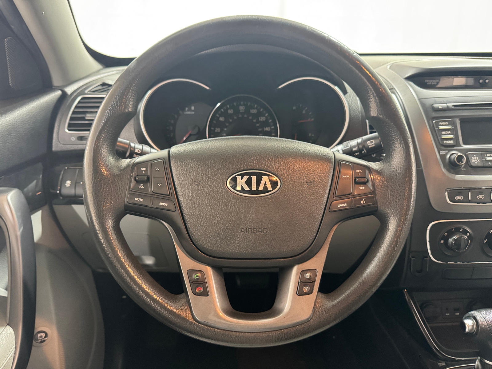 Thumbnail: 2015 Kia Sorento - 5