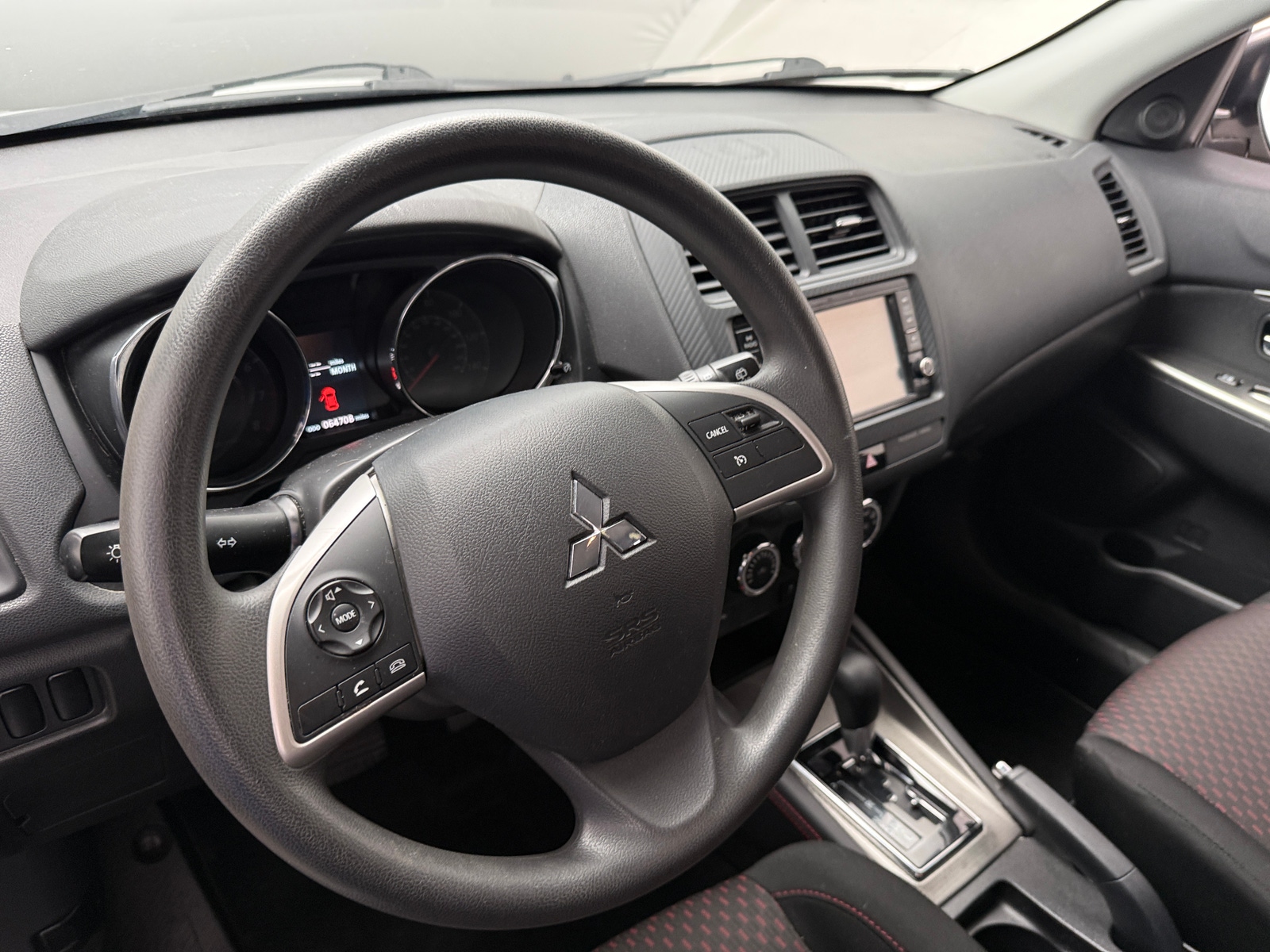Thumbnail: 2018 Mitsubishi Outlander Sport - 5