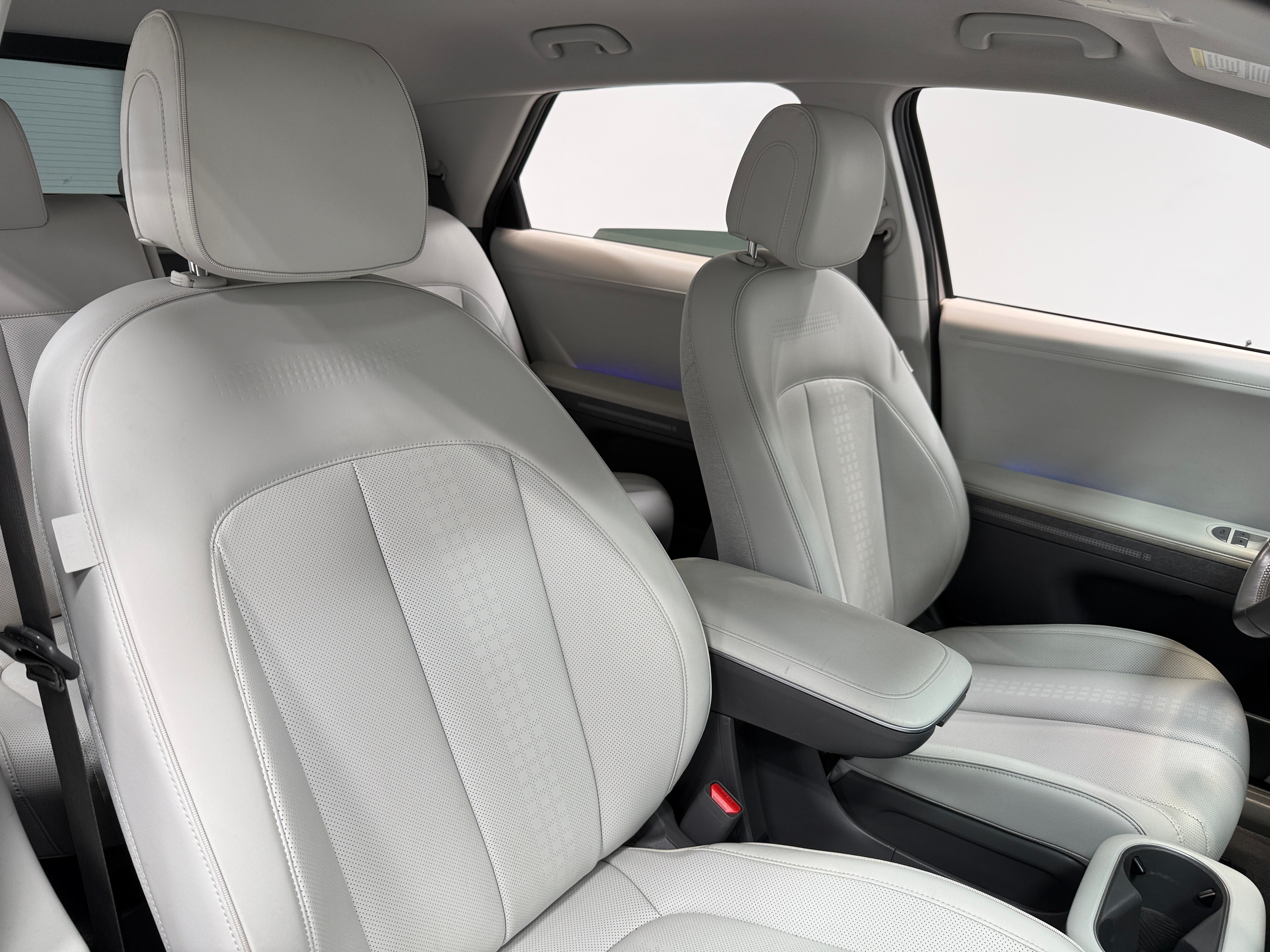Used 2023 Hyundai IONIQ 5 SEL with VIN KM8KN4AE3PU166183 for sale in Oak Creek, WI