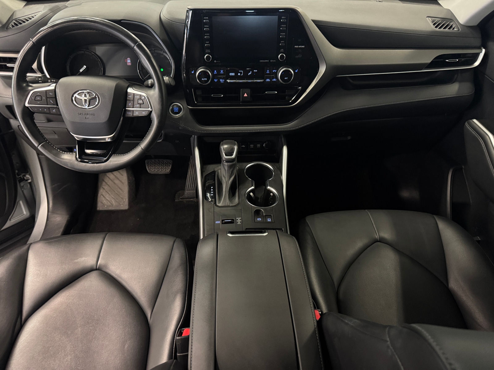 Thumbnail: 2021 Toyota Highlander - 2