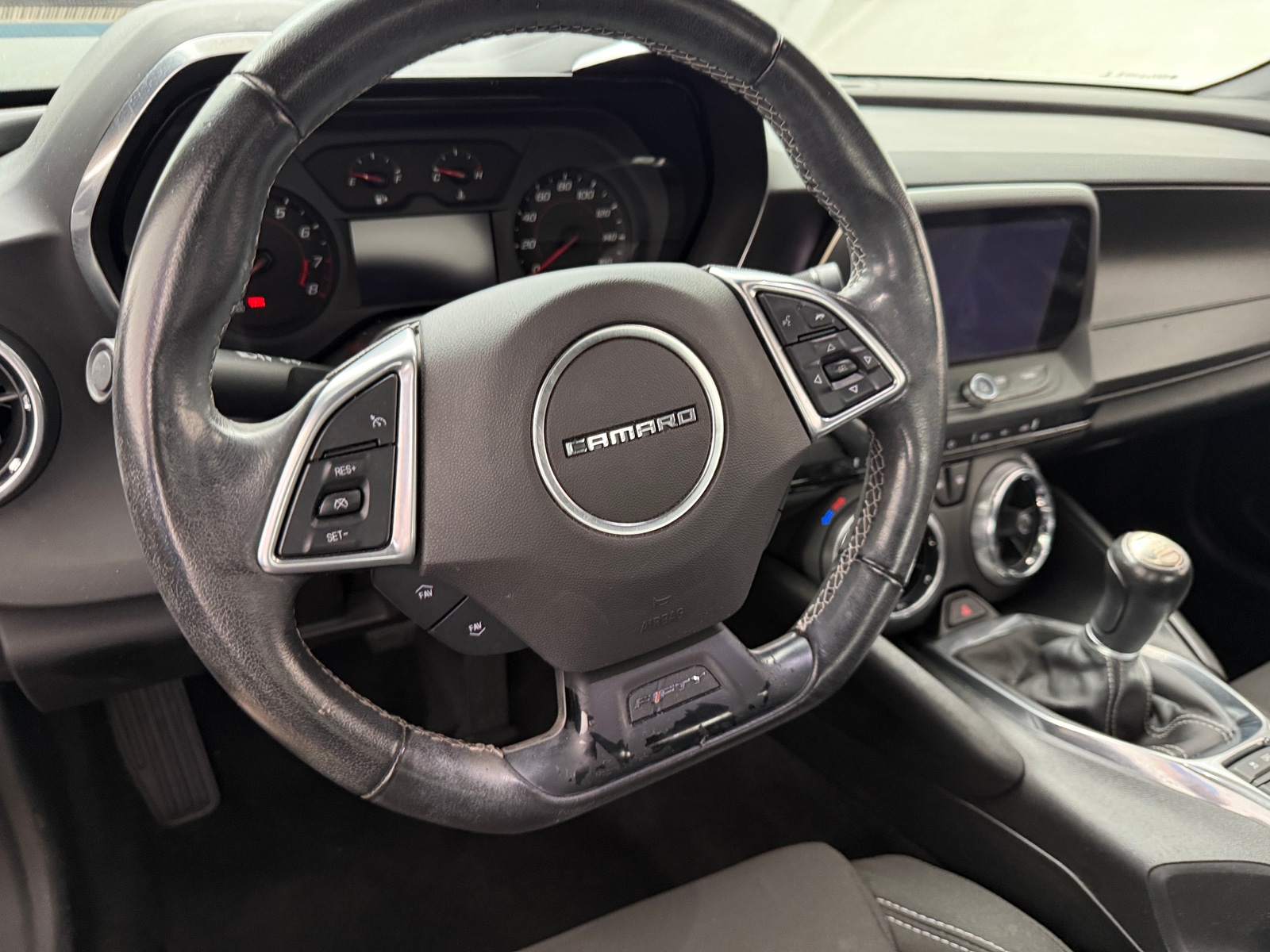 Thumbnail: 2017 Chevrolet Camaro - 4