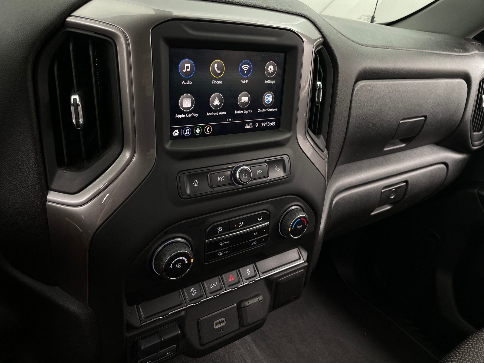 Thumbnail: 2020 Chevrolet Silverado 1500 - 4