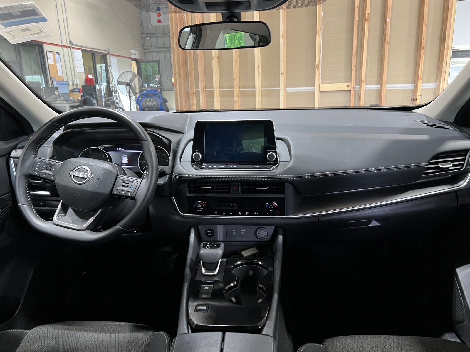 Thumbnail: 2025 Nissan Rogue - 3