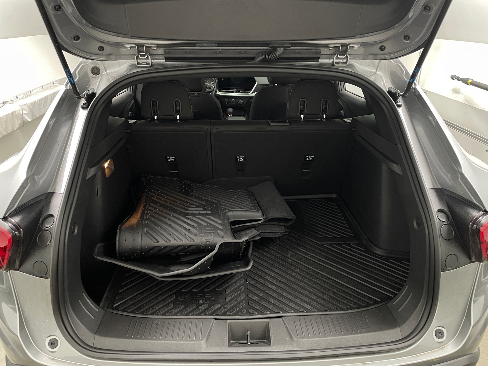 Thumbnail: 2025 Chevrolet Trax - 7