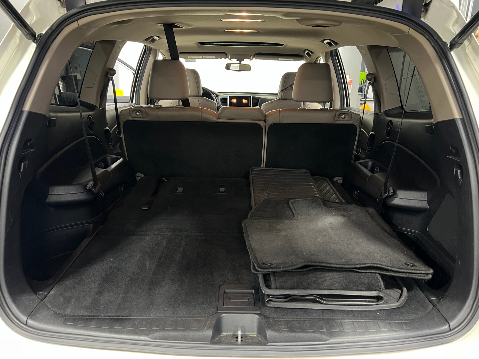 Thumbnail: 2017 Honda Pilot - 6
