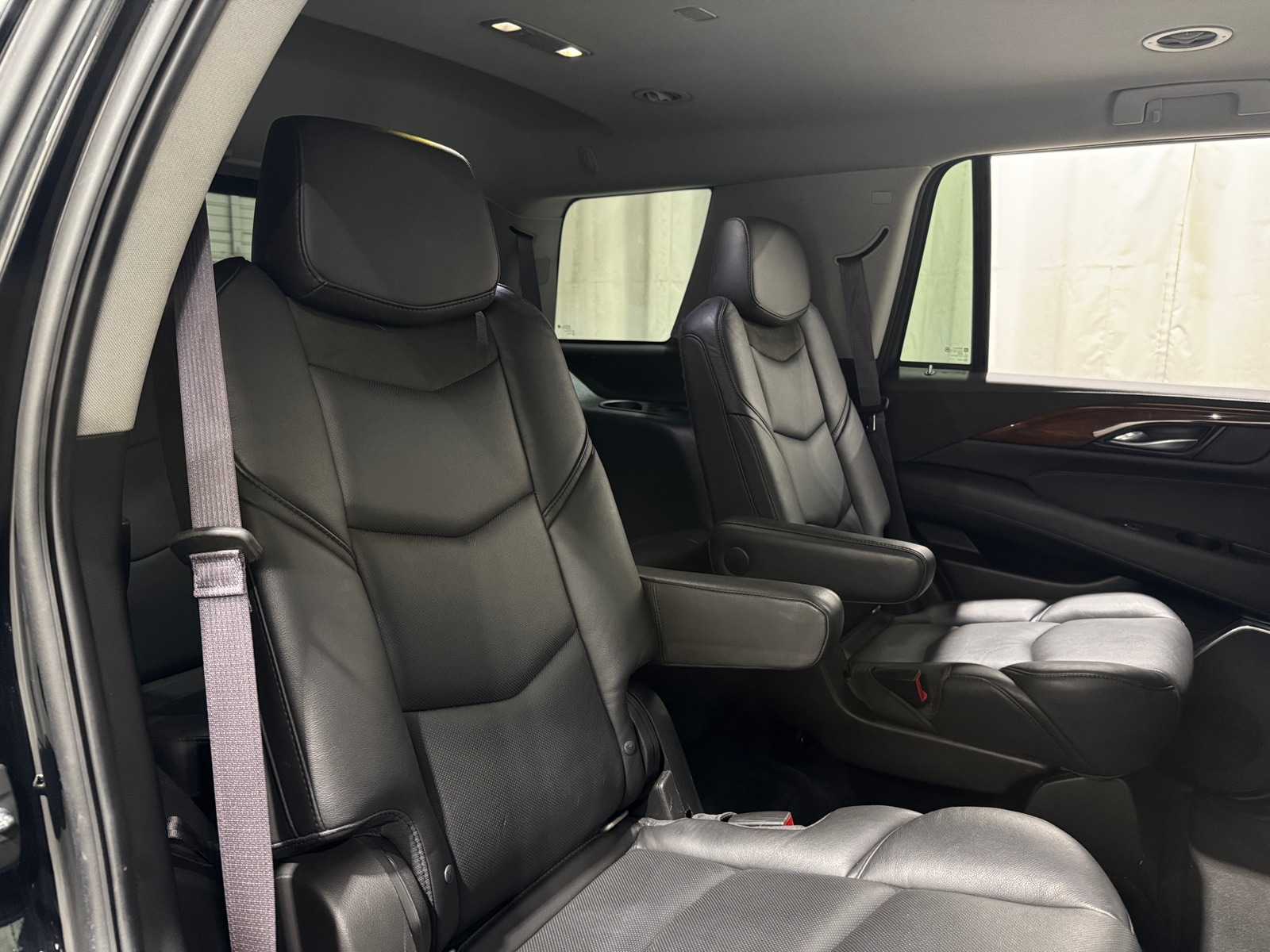 Thumbnail: 2017 Cadillac Escalade - 5
