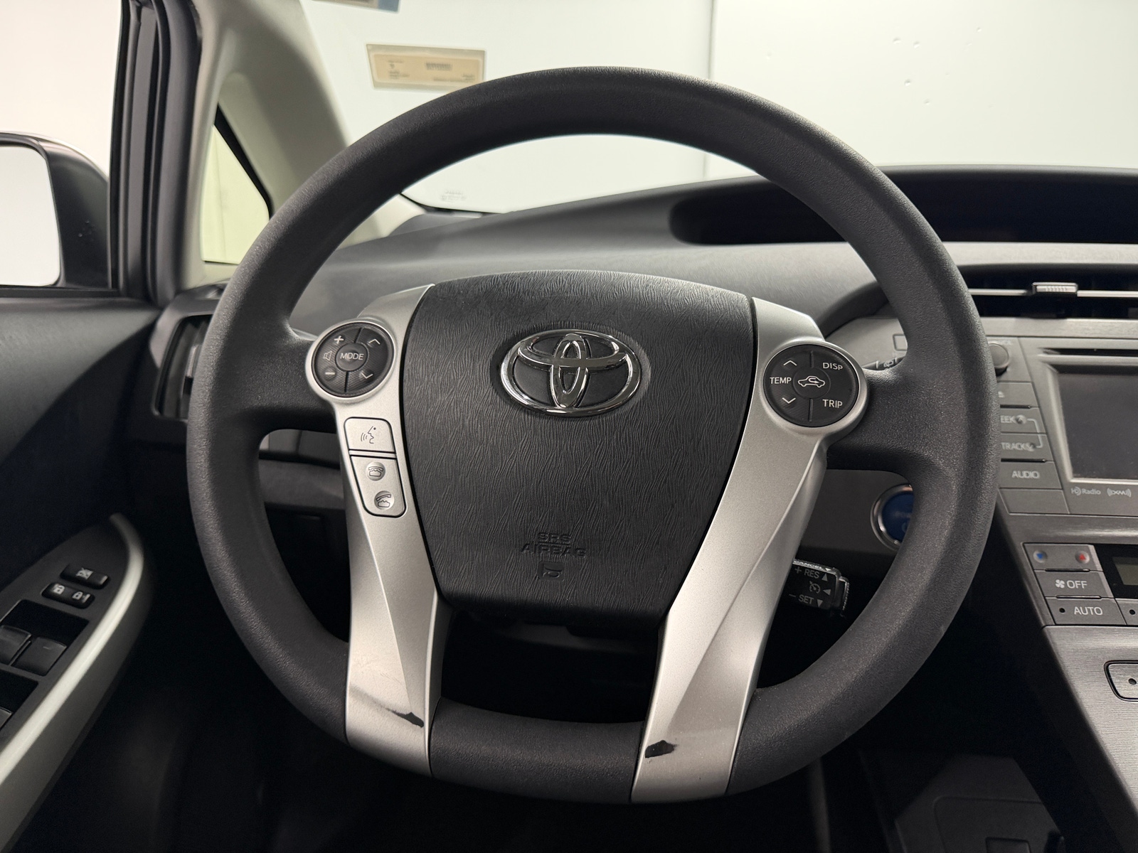 Thumbnail: 2012 Toyota Prius - 5