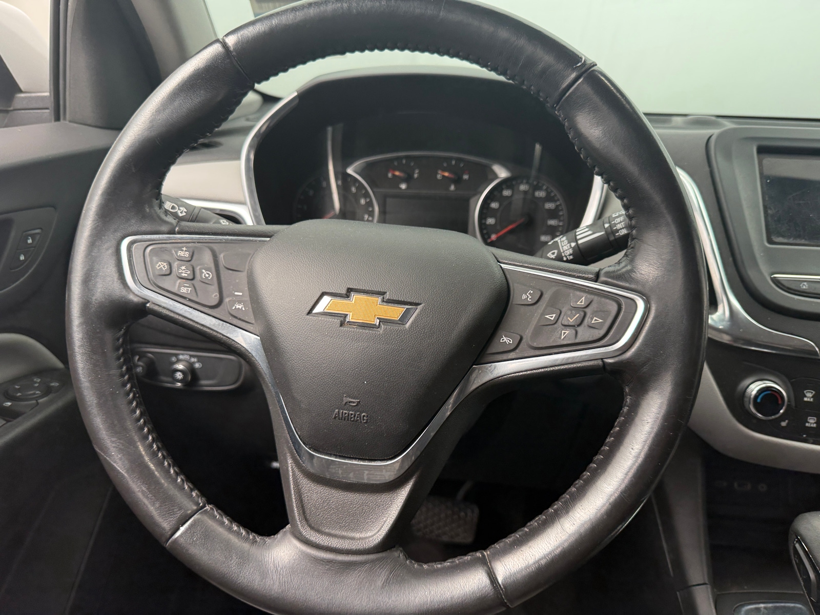Thumbnail: 2022 Chevrolet Equinox - 5
