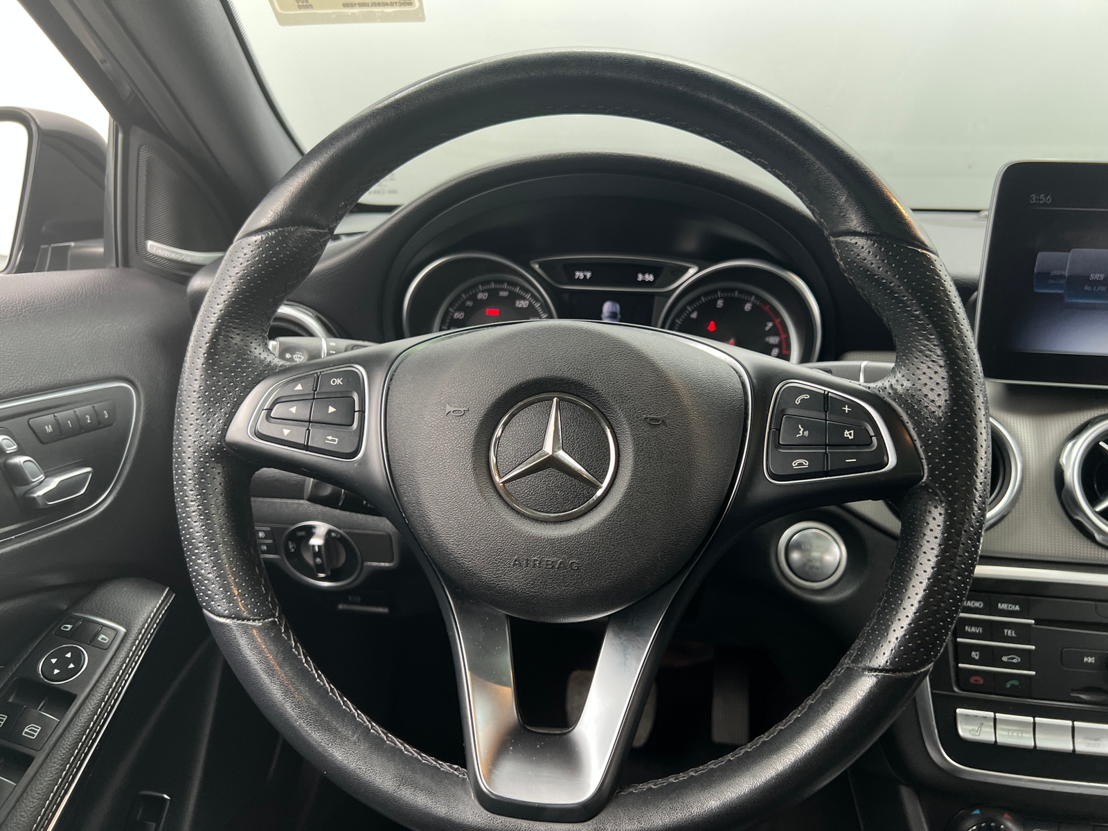 Thumbnail: 2020 Mercedes-Benz GLA - 4