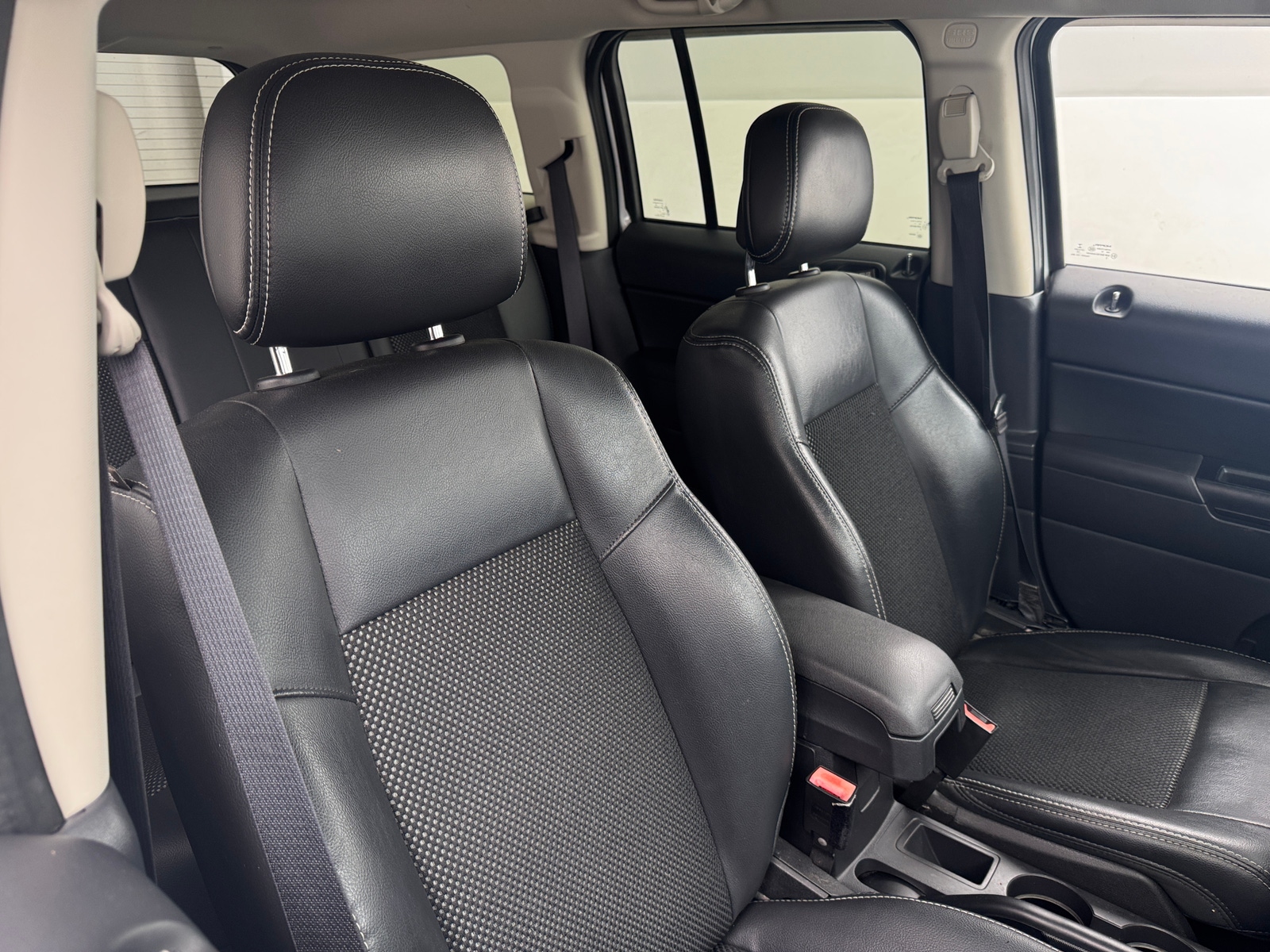 Thumbnail: 2016 Jeep Patriot - 2