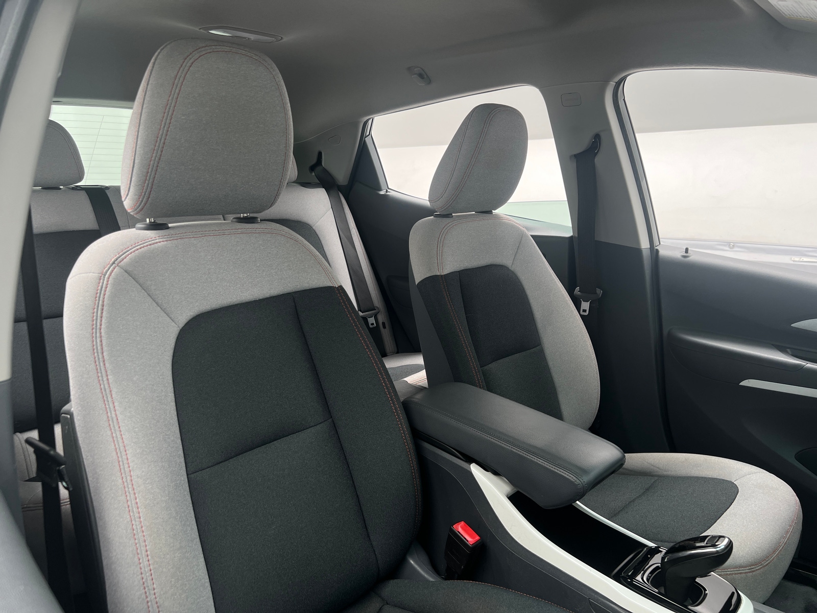 Thumbnail: 2019 Chevrolet Bolt EV - 2