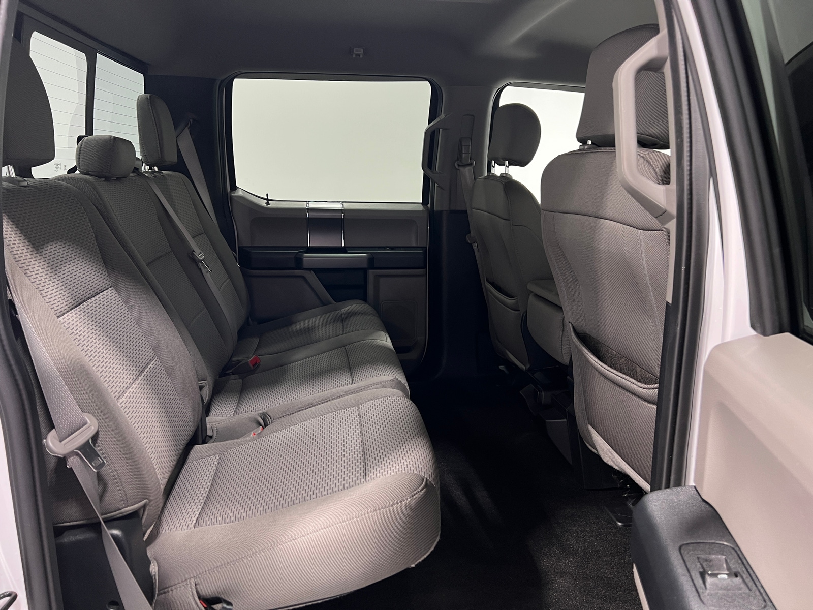 Thumbnail: 2019 Ford Econoline - 6
