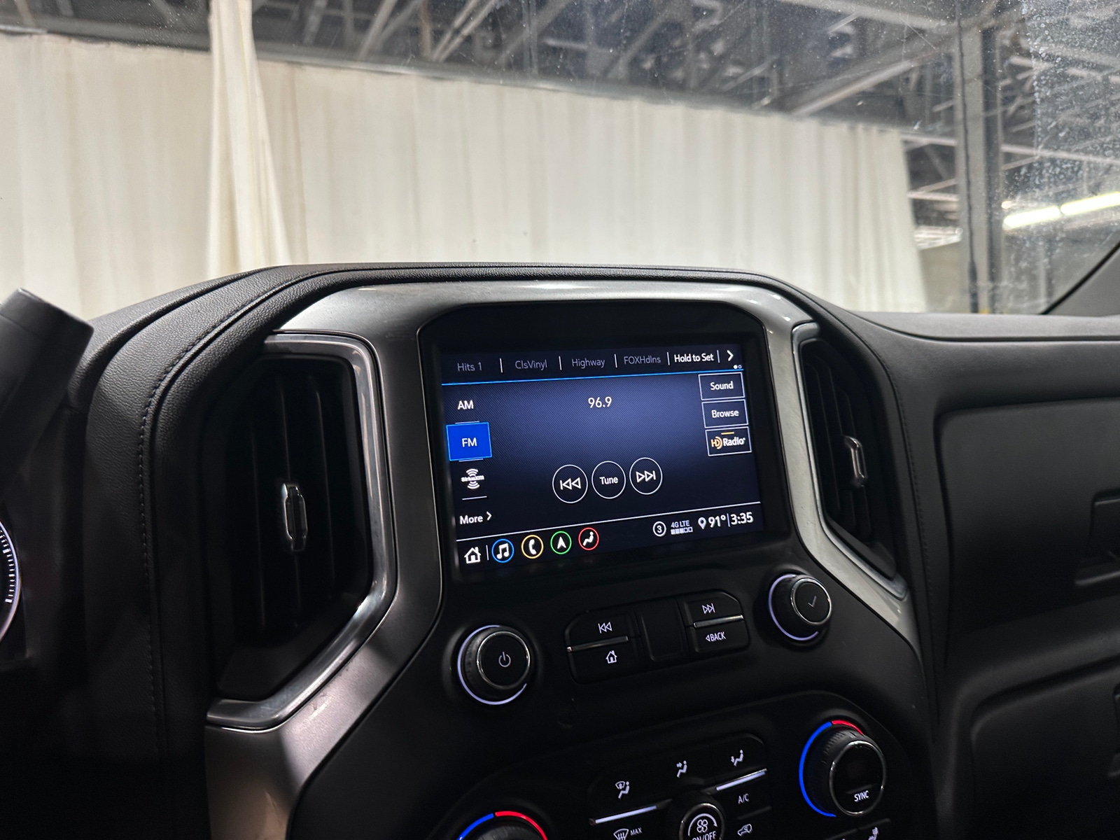 Thumbnail: 2020 Chevrolet Silverado 2500 - 4