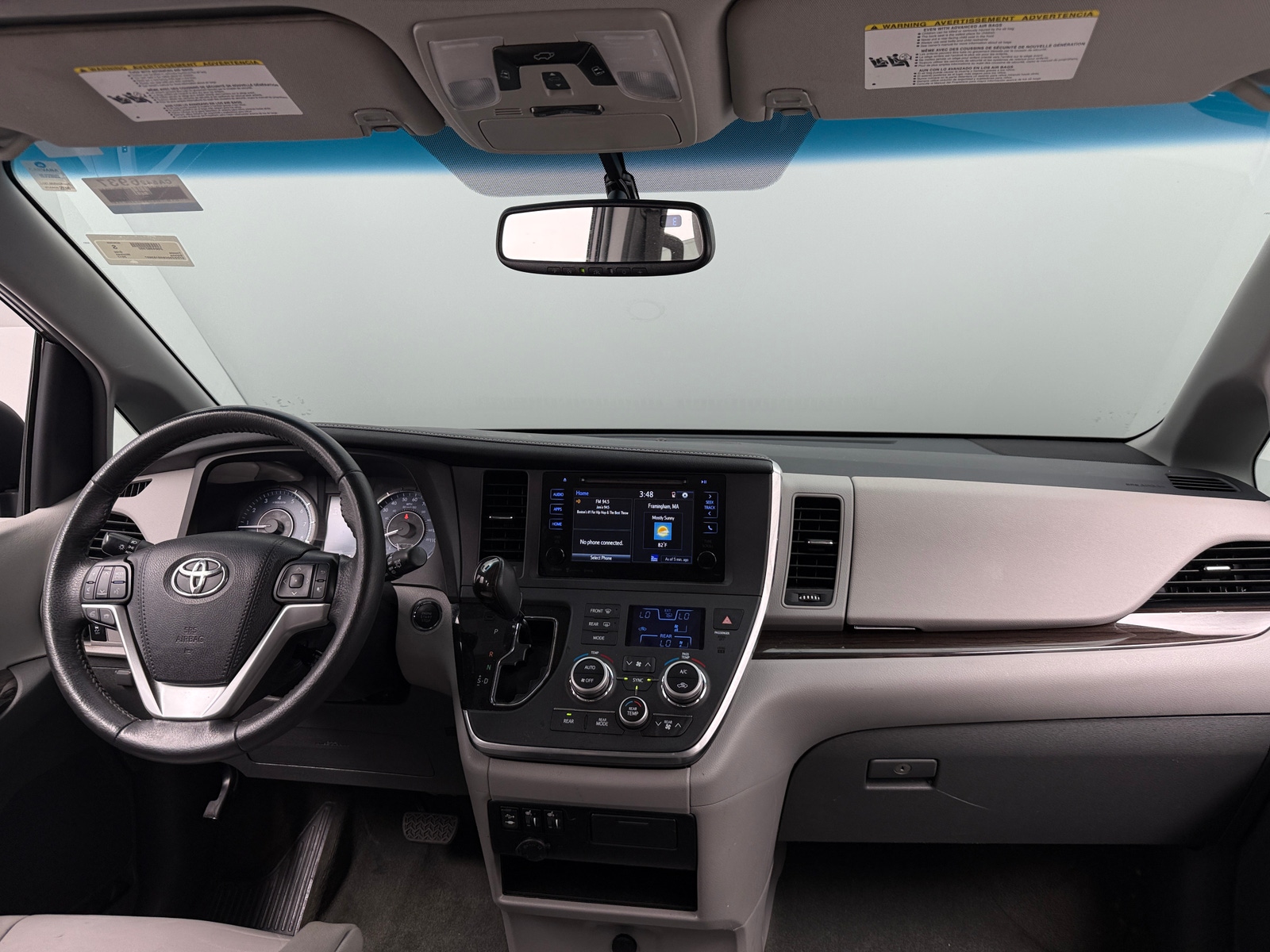 Thumbnail: 2017 Toyota Sienna - 2