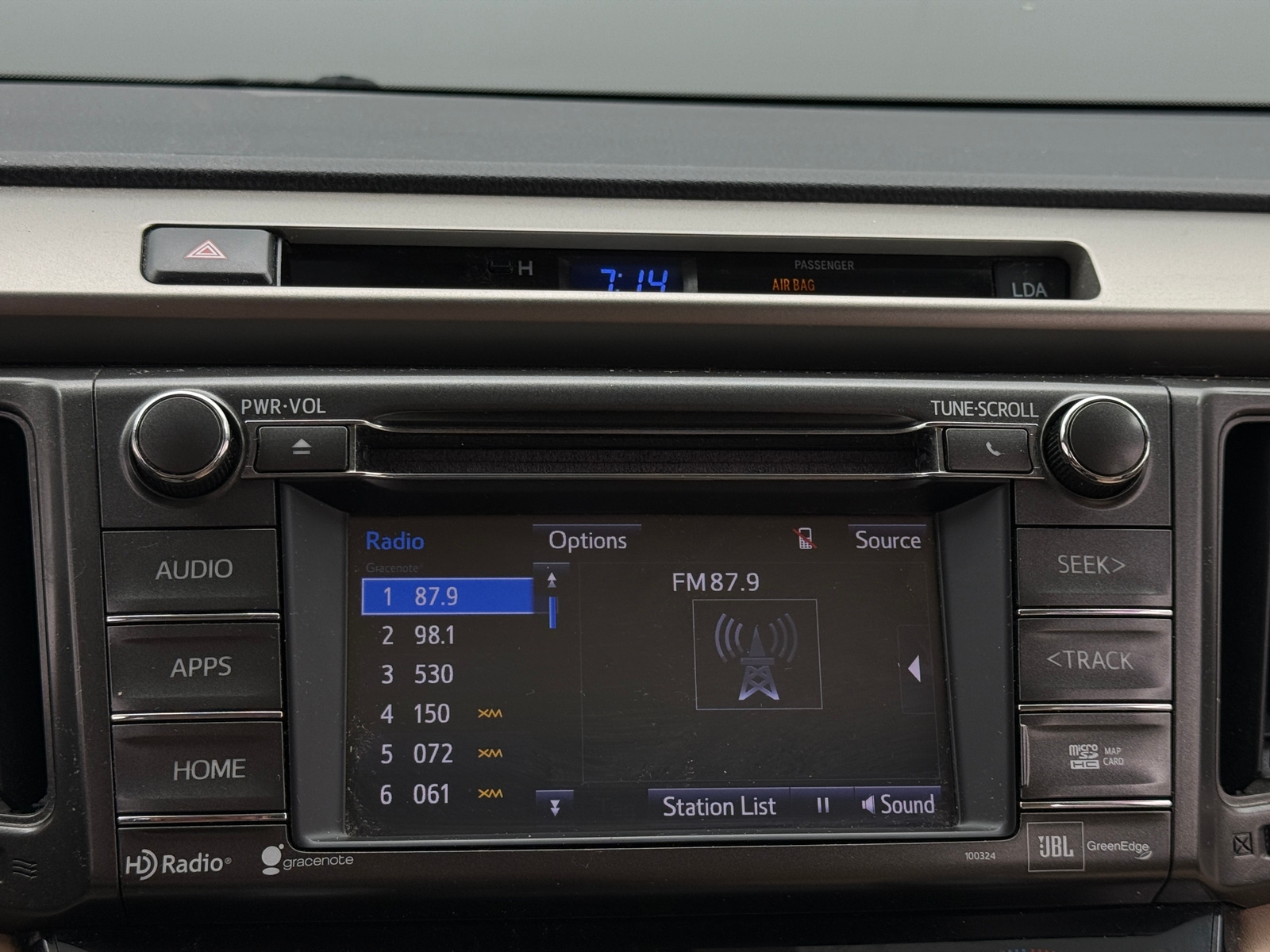 Thumbnail: 2014 Toyota RAV4 - 3