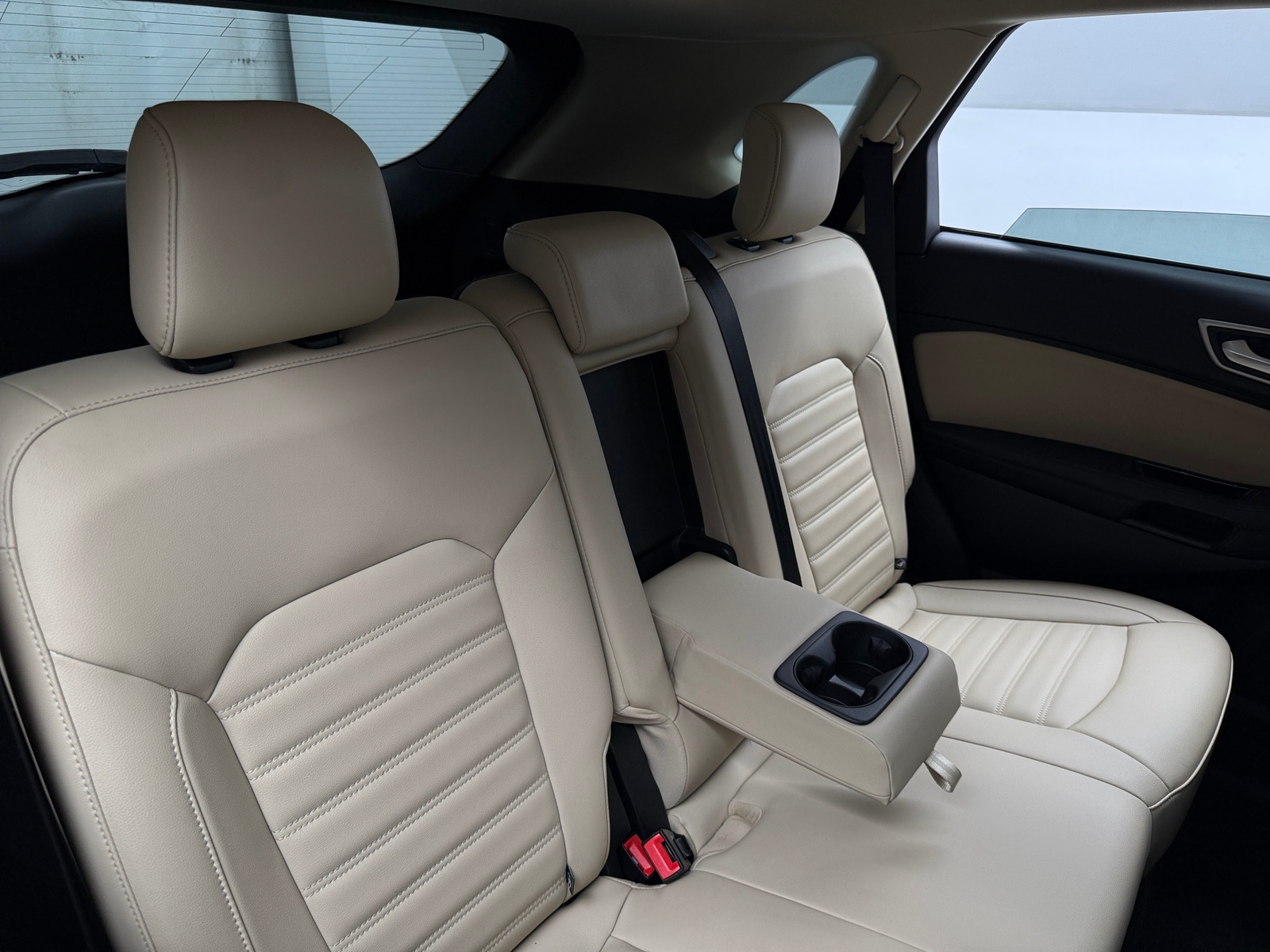 Thumbnail: 2020 Ford Edge - 5