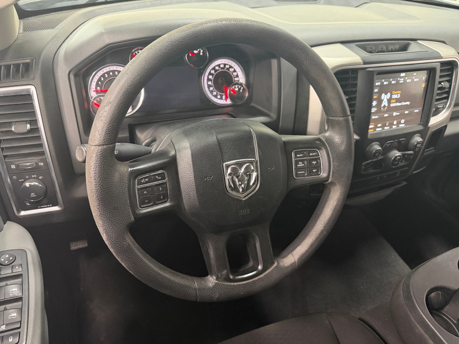 Thumbnail: 2020 RAM 1500 Classic - 5