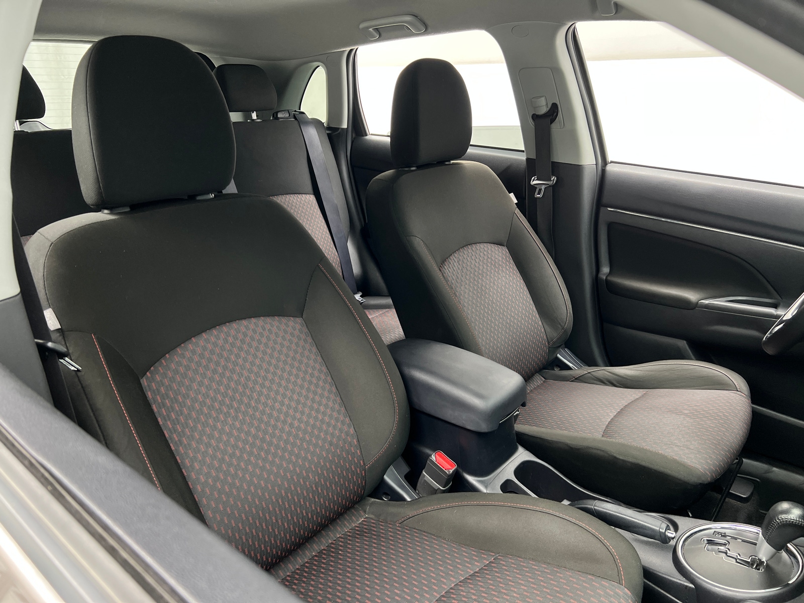 Thumbnail: 2017 Mitsubishi Outlander Sport - 2