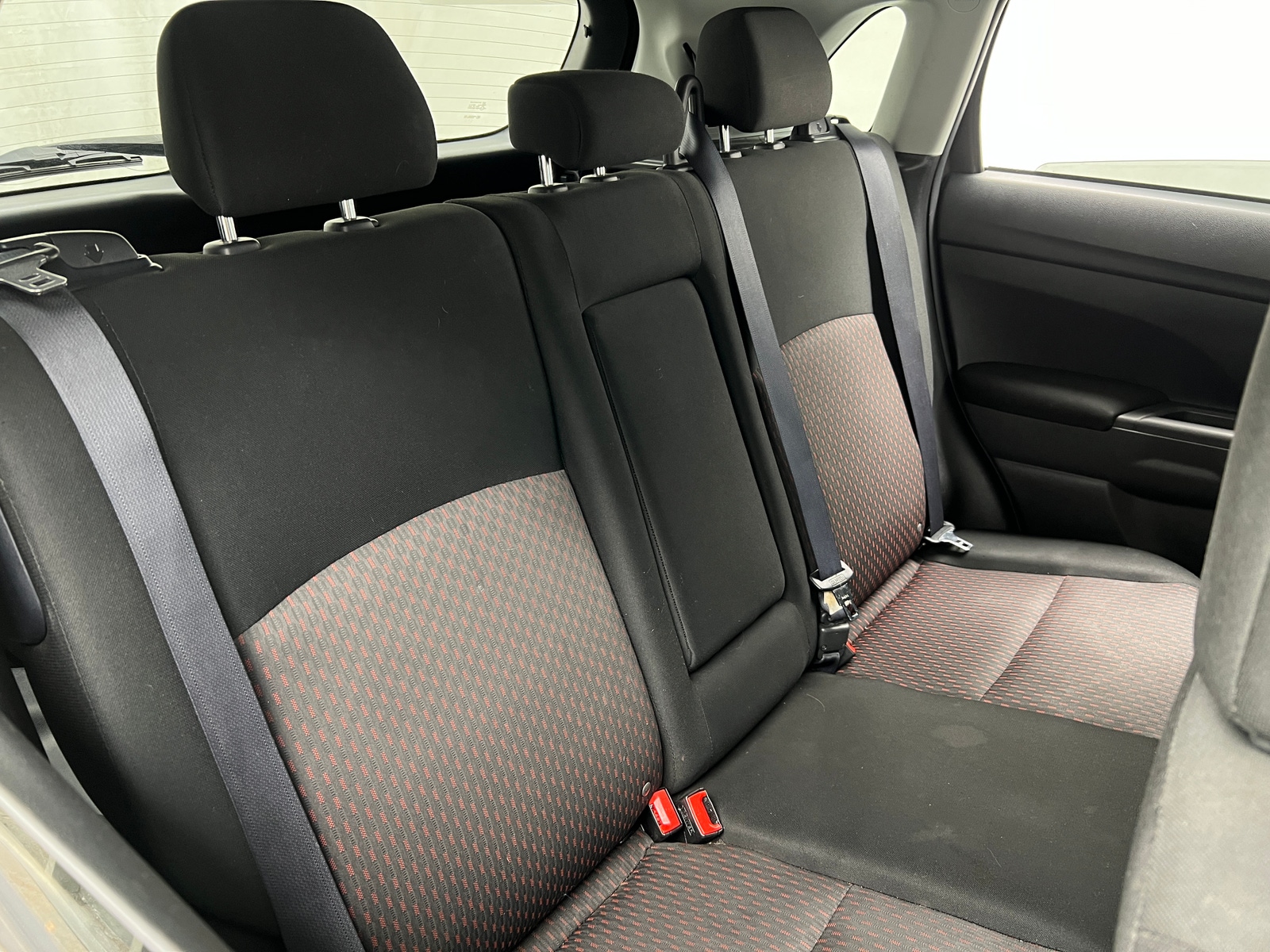 Thumbnail: 2017 Mitsubishi Outlander Sport - 6