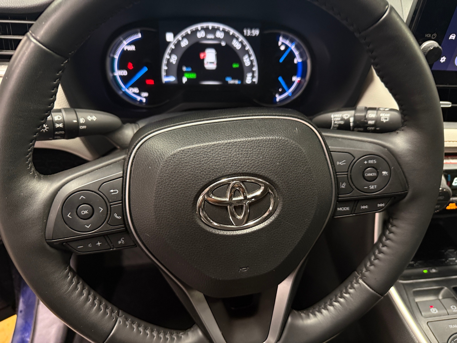 Thumbnail: 2025 Toyota RAV4 - 4