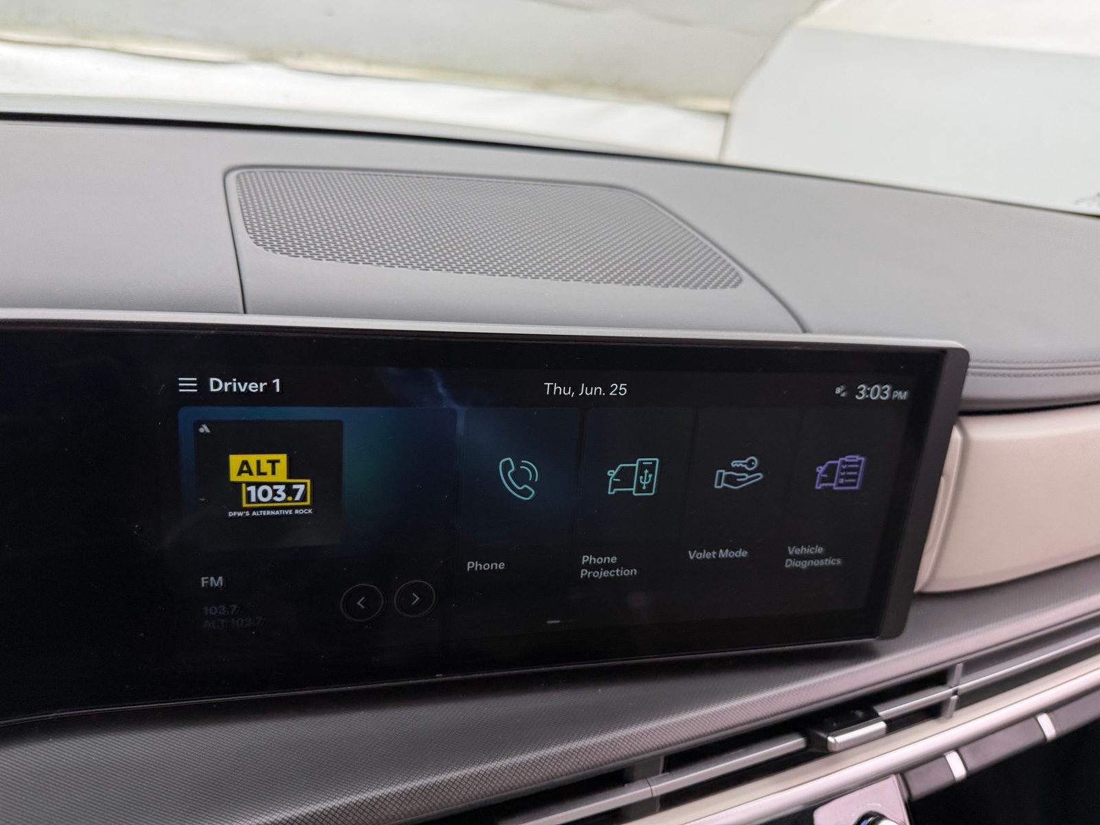 Thumbnail: 2026 Hyundai Santa Fe - 3