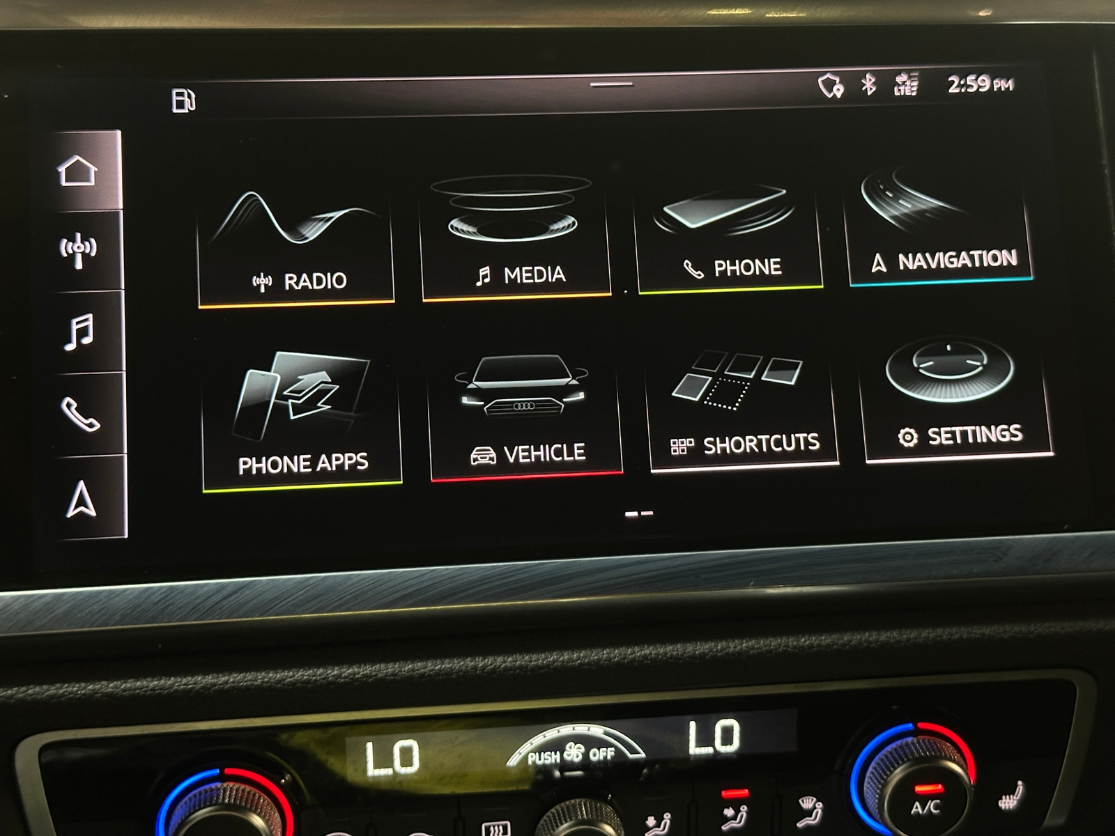 Thumbnail: 2021 Audi Q3 - 3