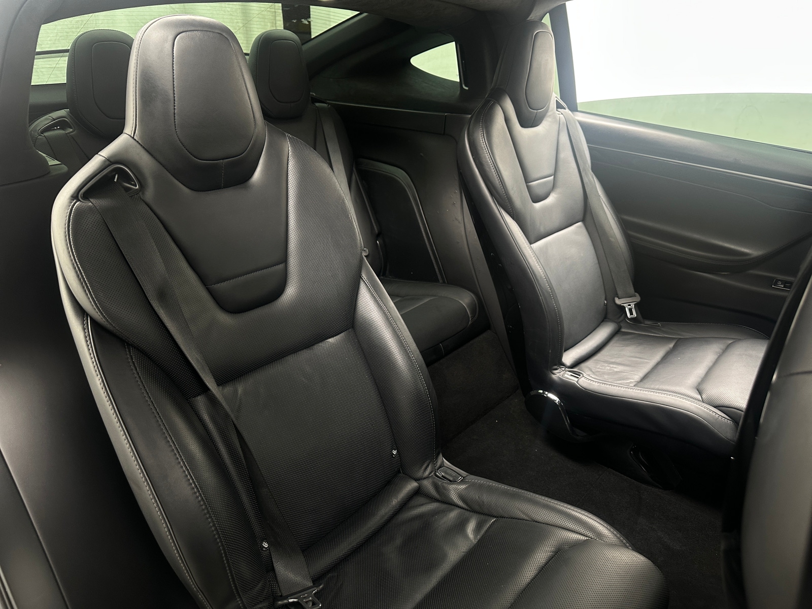 Thumbnail: 2016 Tesla Model X - 5