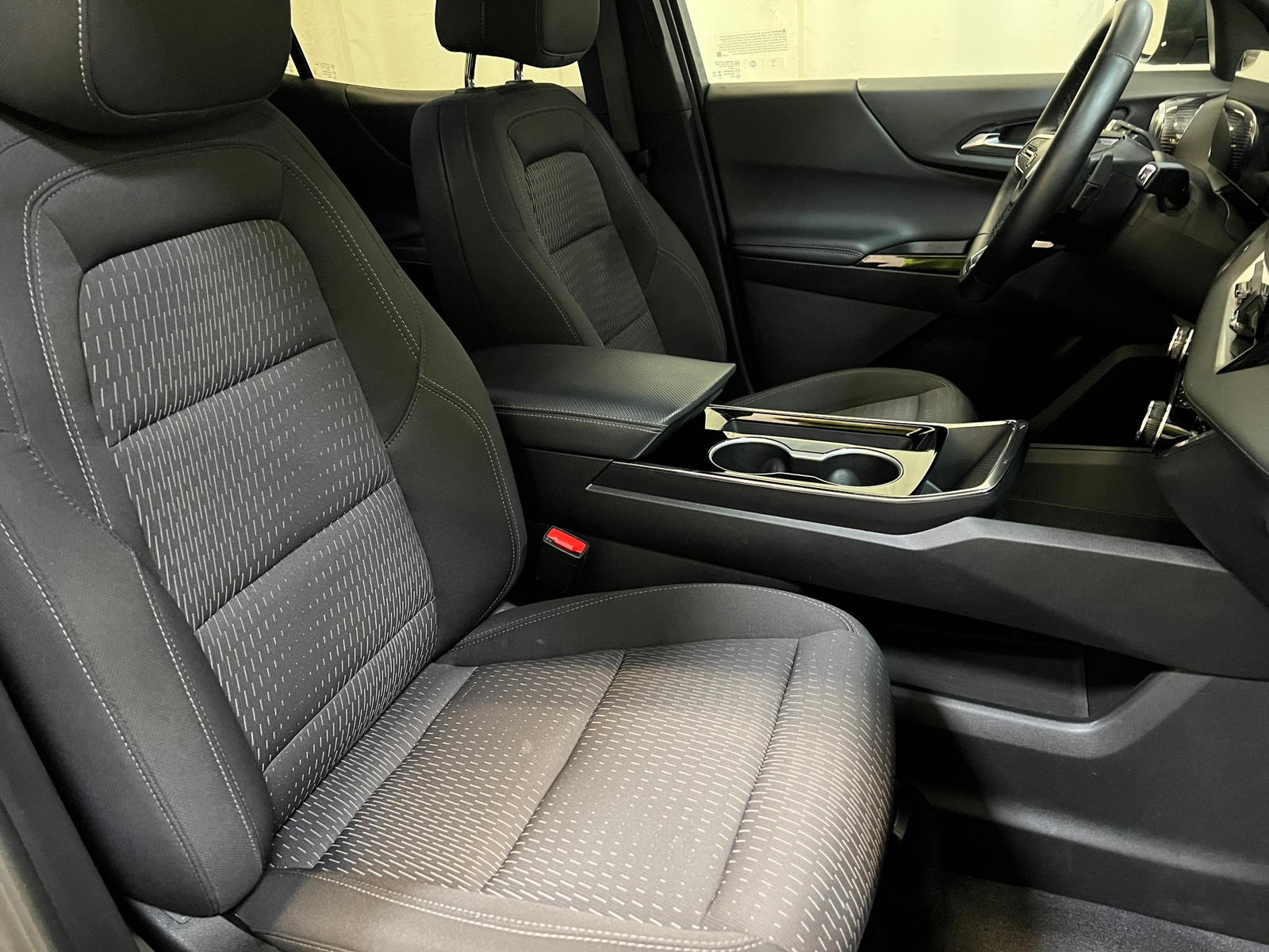 Thumbnail: 2025 Chevrolet Equinox - 2
