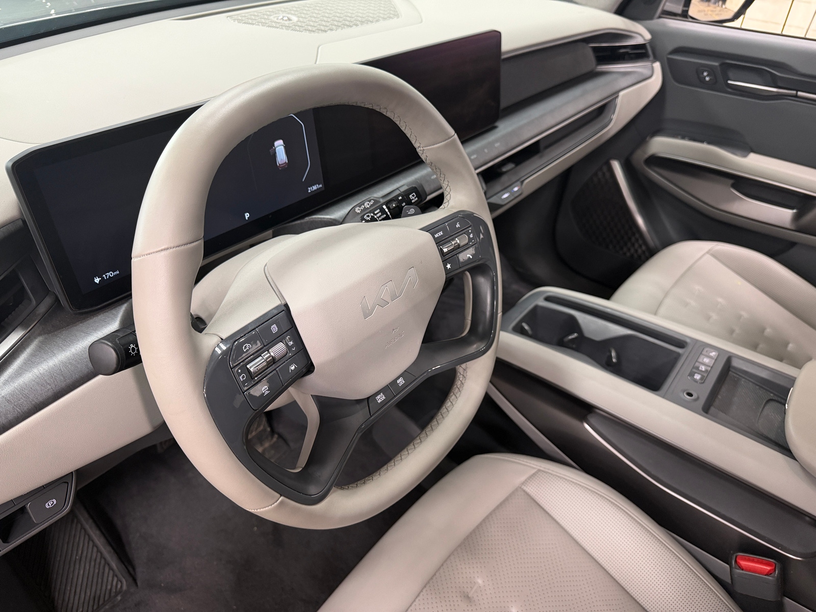 Thumbnail: 2024 Kia EV9 - 4