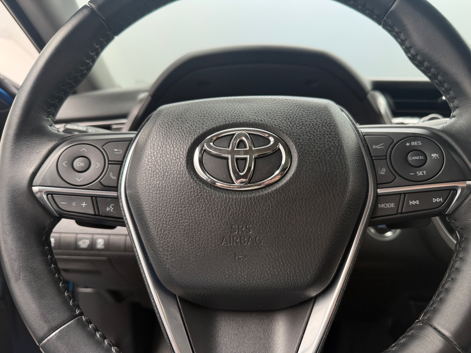 Thumbnail: 2020 Toyota Camry - 4