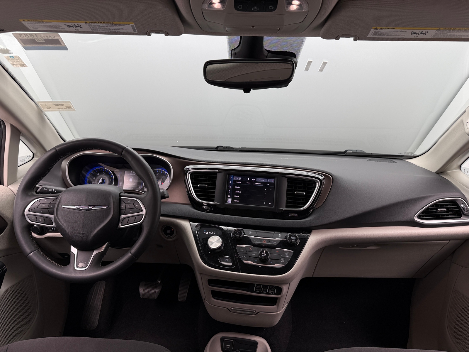 Thumbnail: 2023 Chrysler Voyager - 3