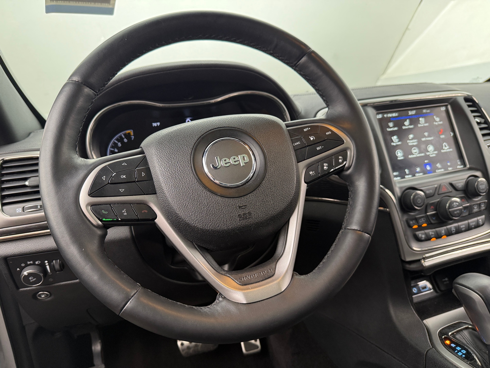 Thumbnail: 2018 Jeep Grand Cherokee - 4