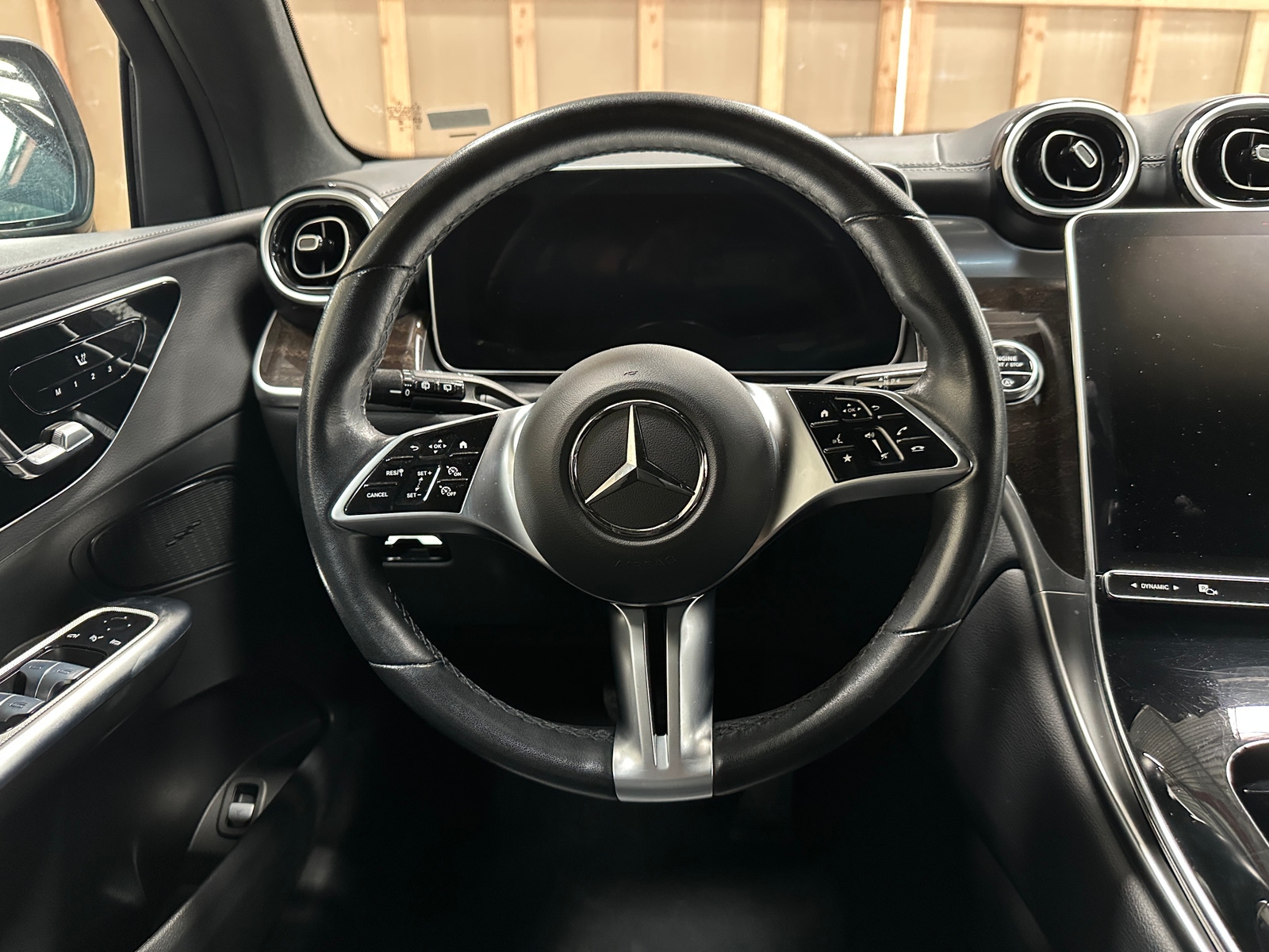 Thumbnail: 2024 Mercedes-Benz GLC - 4