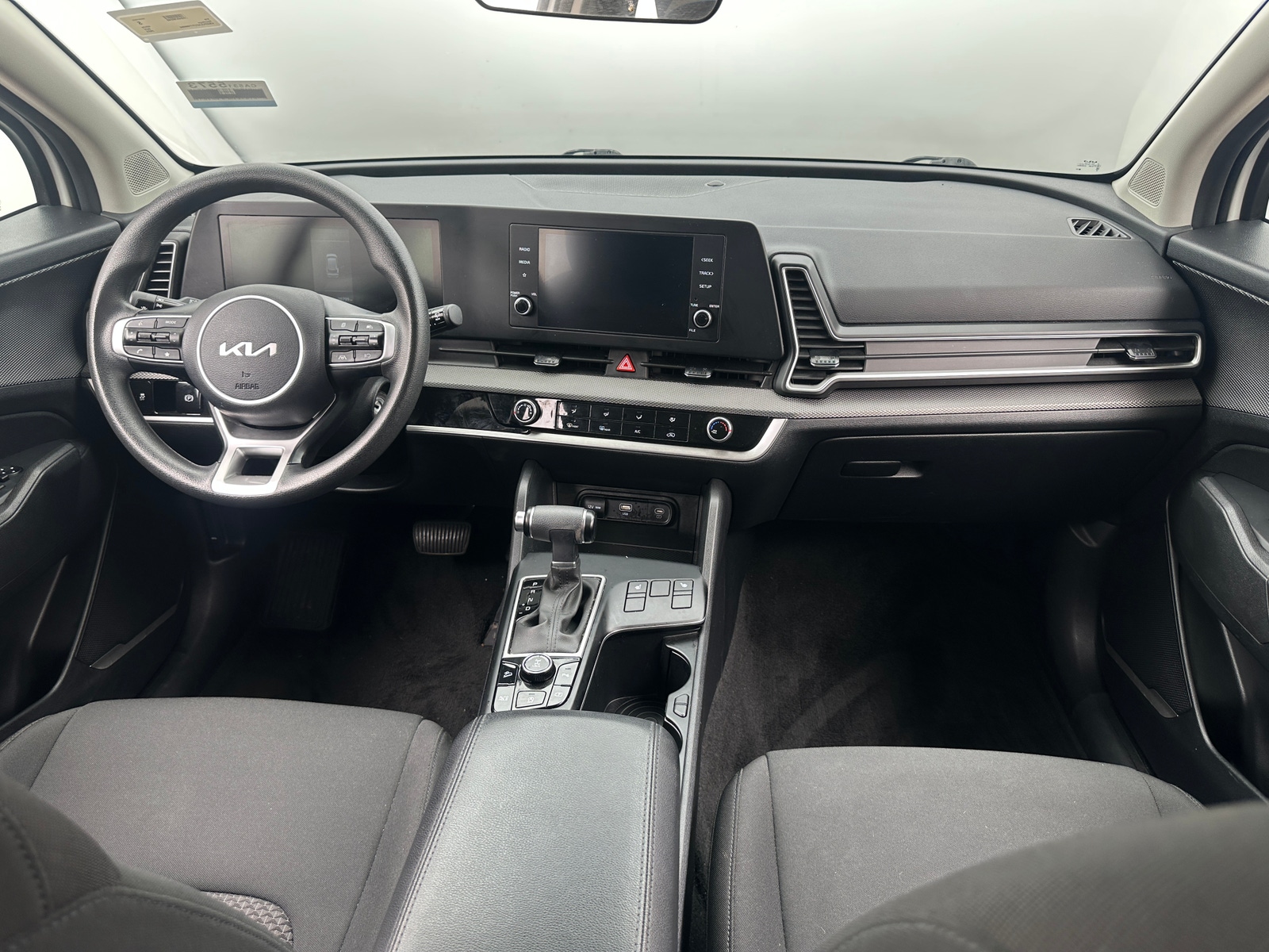 Thumbnail: 2023 Kia Sportage - 3