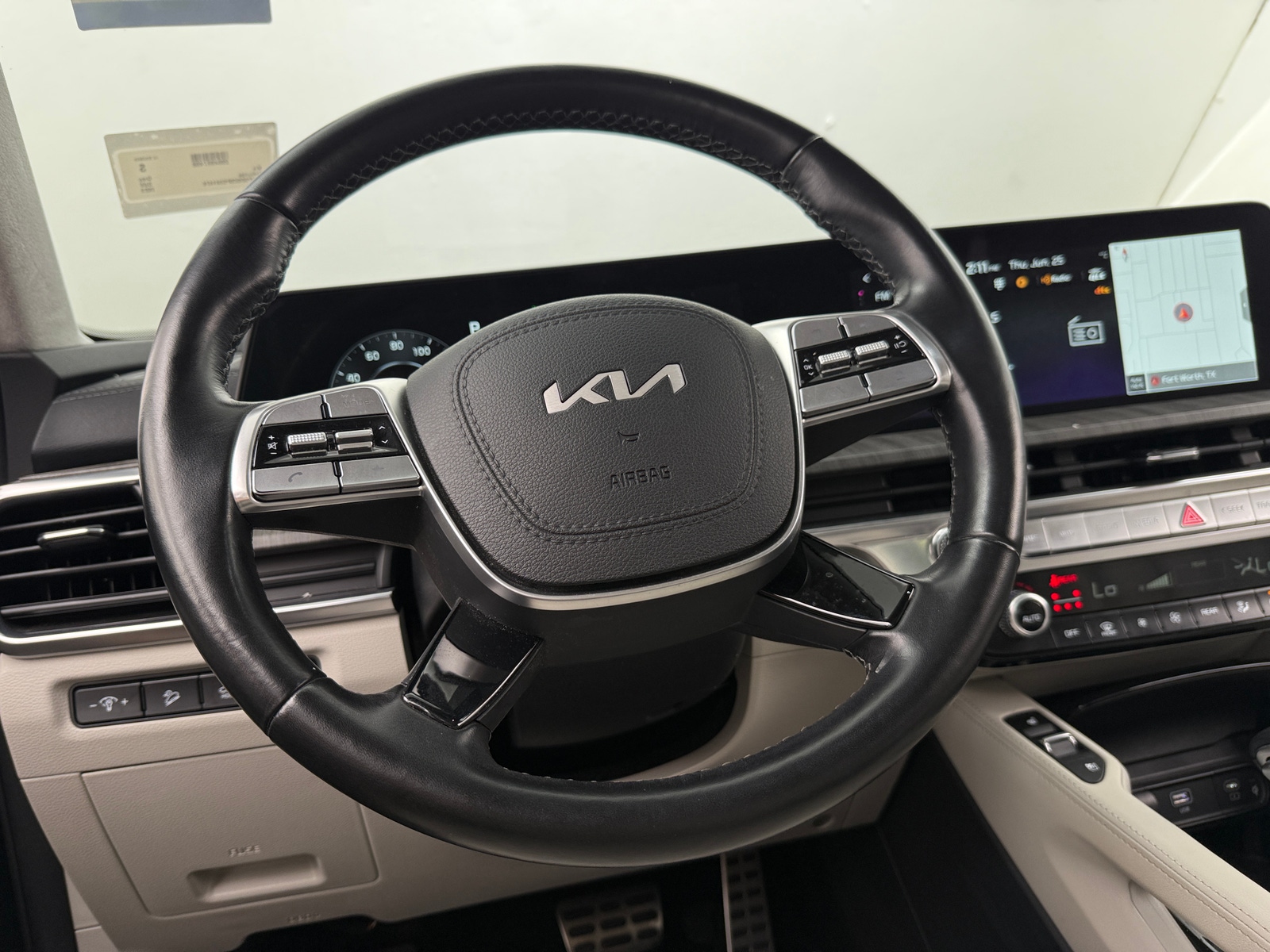 Thumbnail: 2023 Kia Telluride - 4