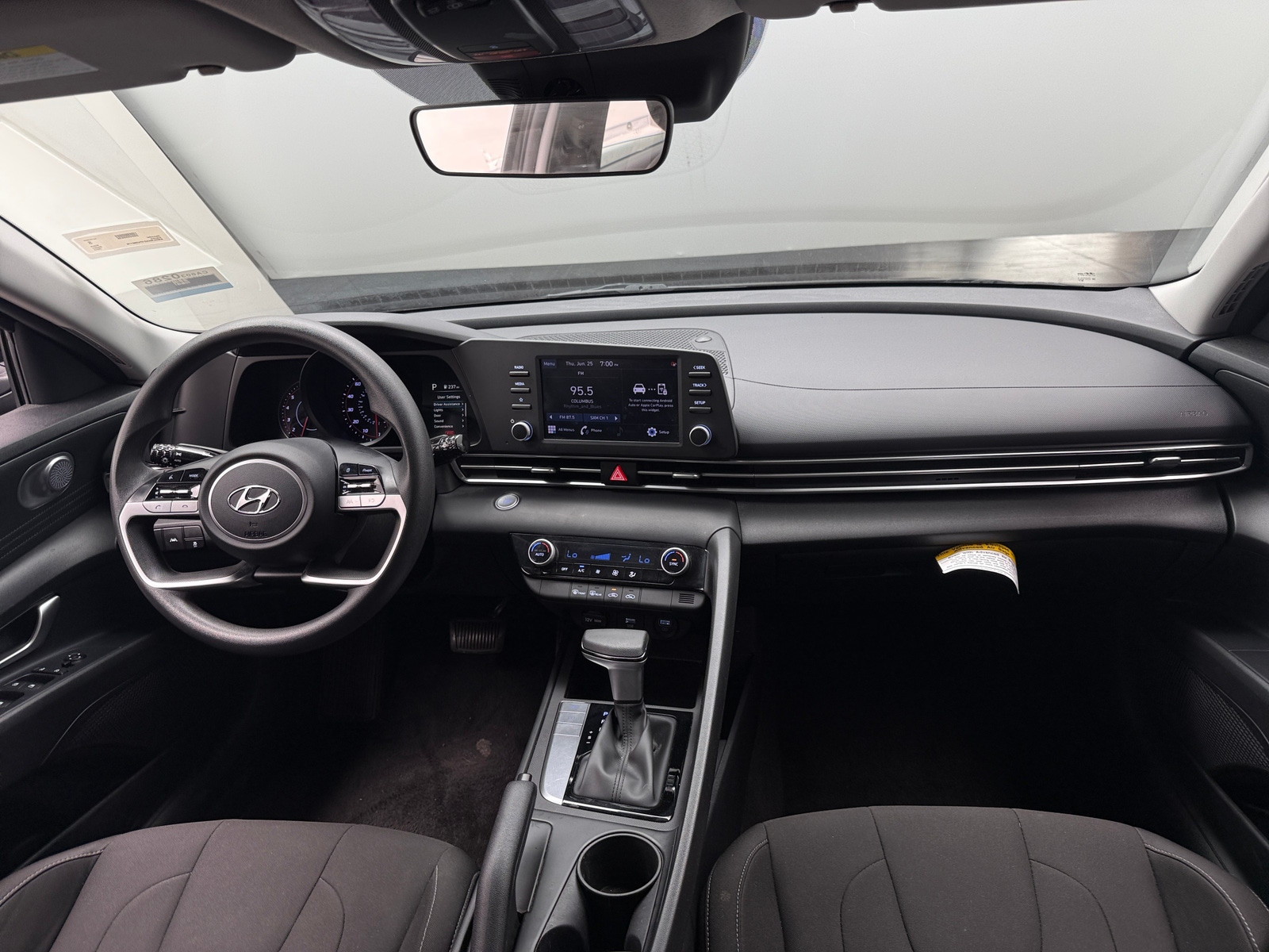 Thumbnail: 2023 Hyundai Elantra - 3
