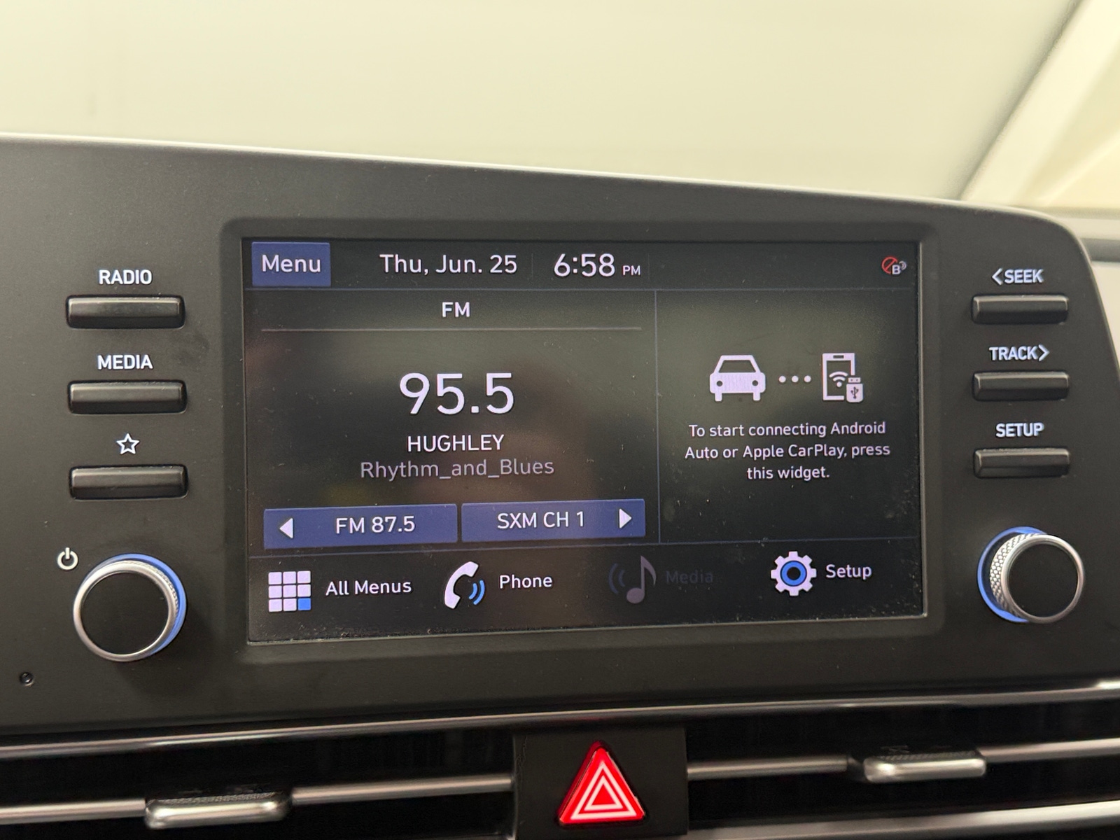 Thumbnail: 2023 Hyundai Elantra - 4