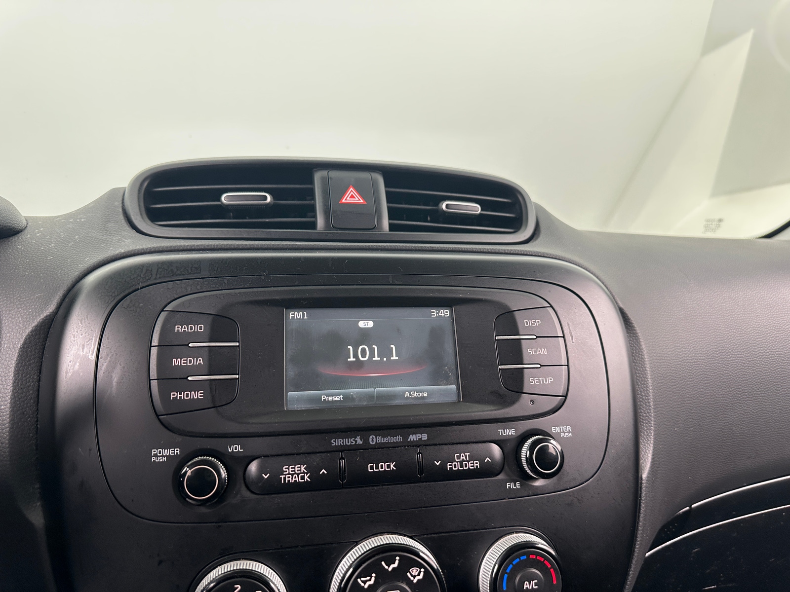 Thumbnail: 2016 Kia Soul - 4