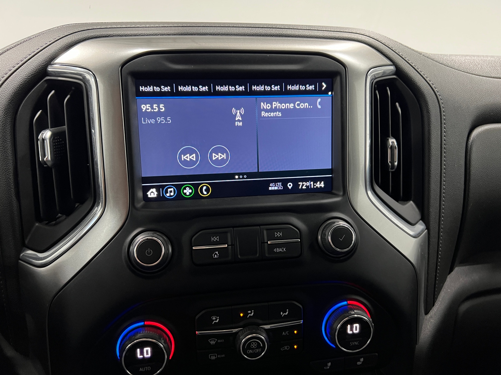 Thumbnail: 2021 Chevrolet Silverado 1500 - 4