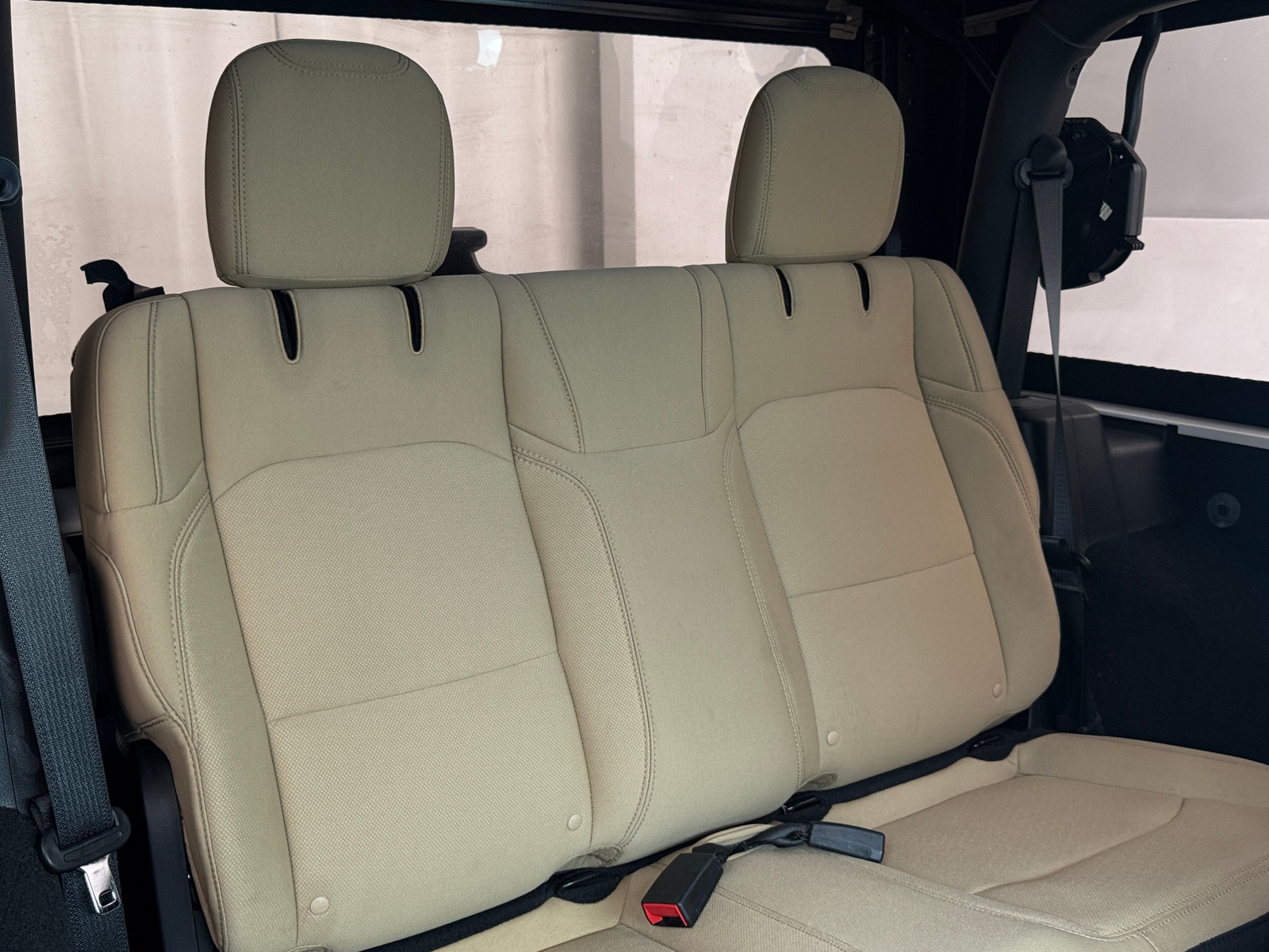 Thumbnail: 2019 Jeep Wrangler - 6