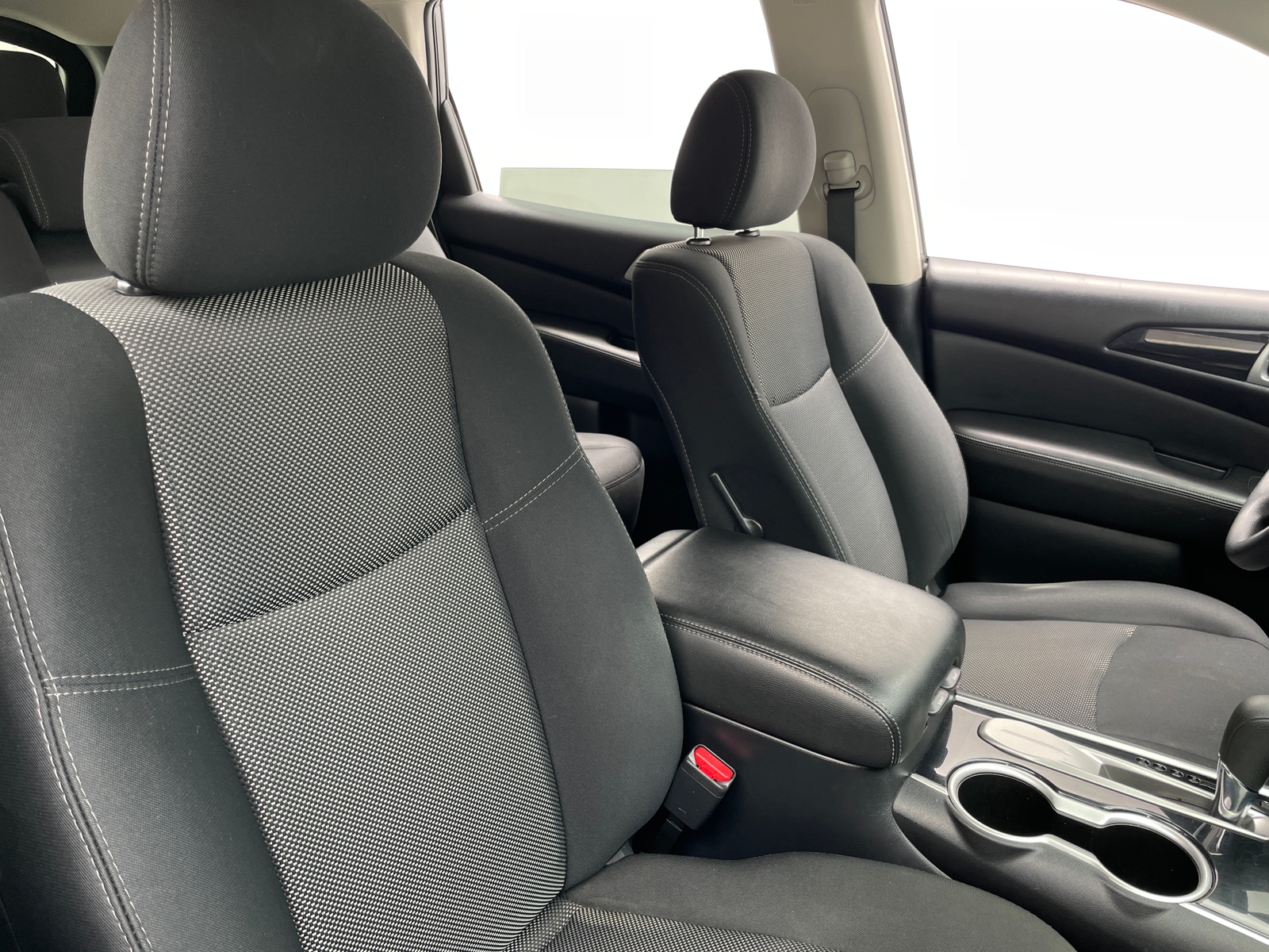 Thumbnail: 2019 Nissan Pathfinder - 2