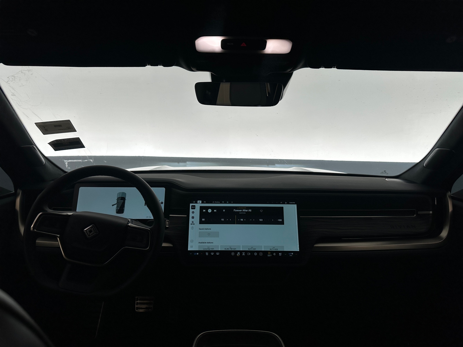 Thumbnail: 2023 Rivian R1S - 2