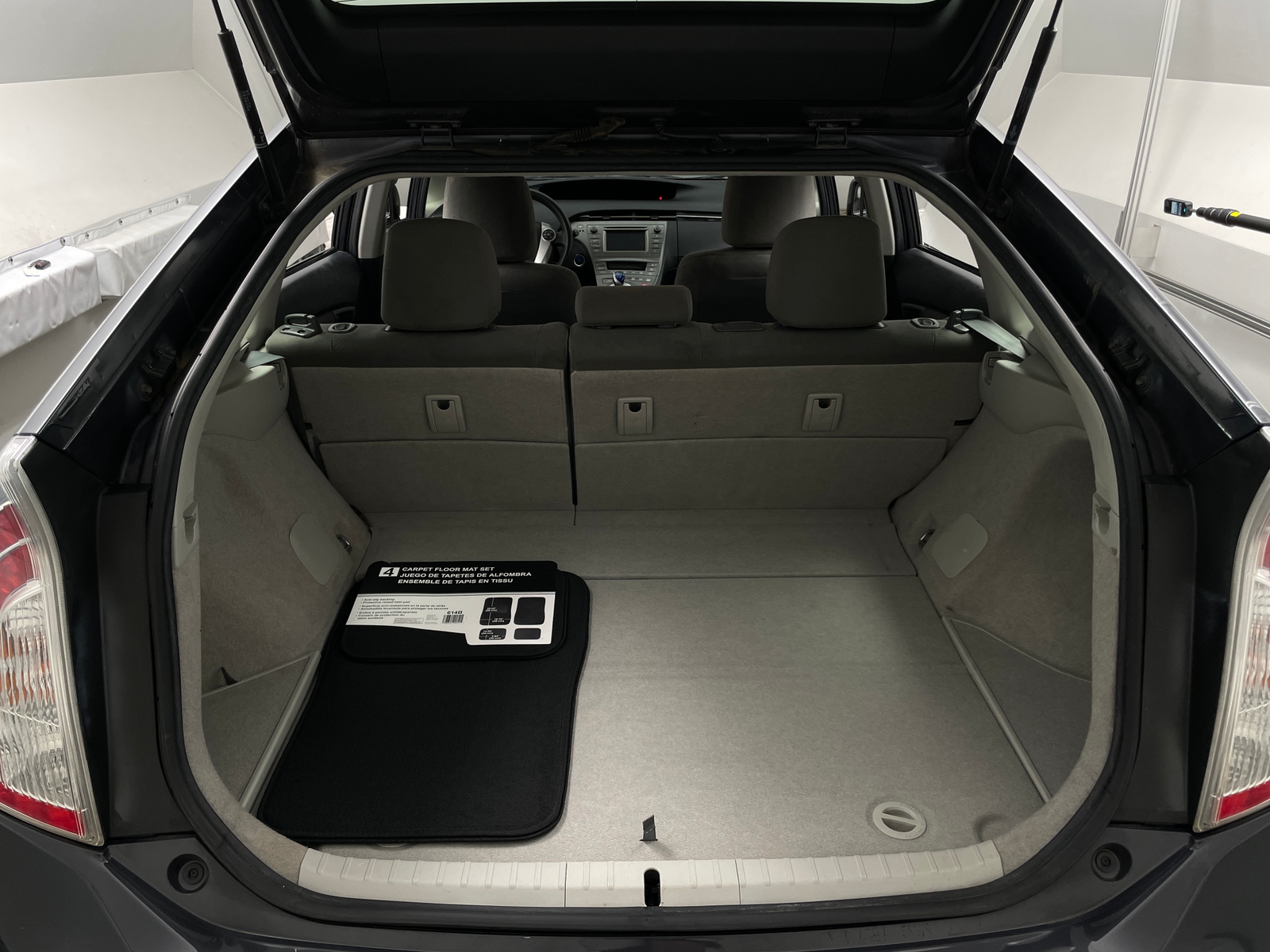 Thumbnail: 2015 Toyota Prius - 7