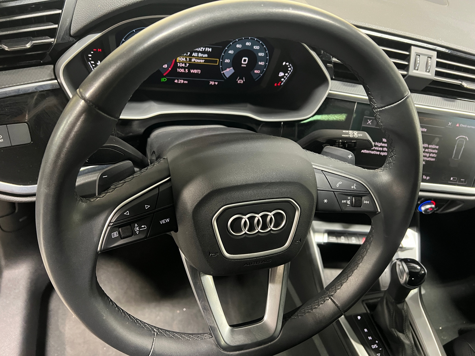 Thumbnail: 2025 Audi Q3 - 4