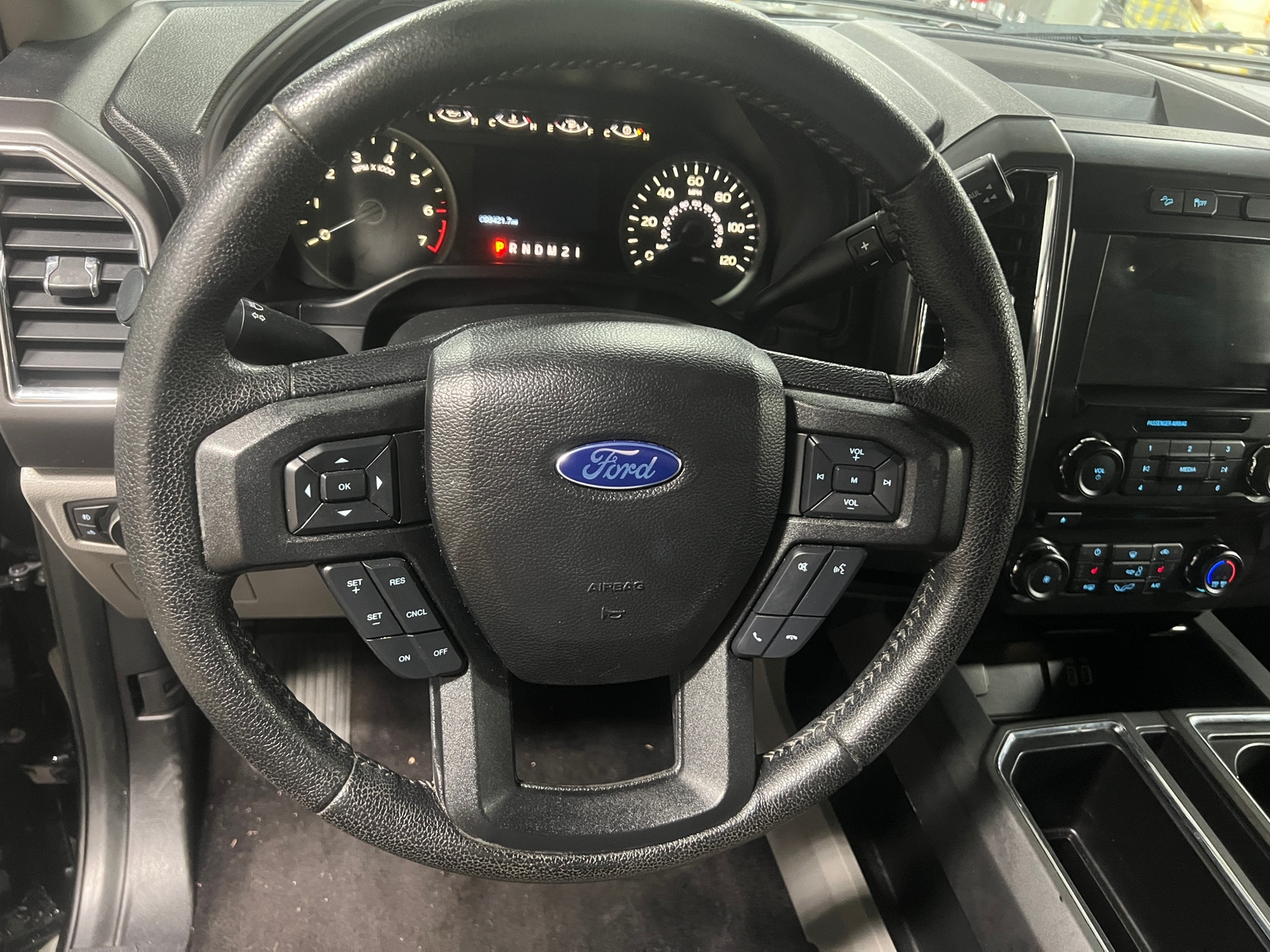 Thumbnail: 2016 Ford Econoline - 5