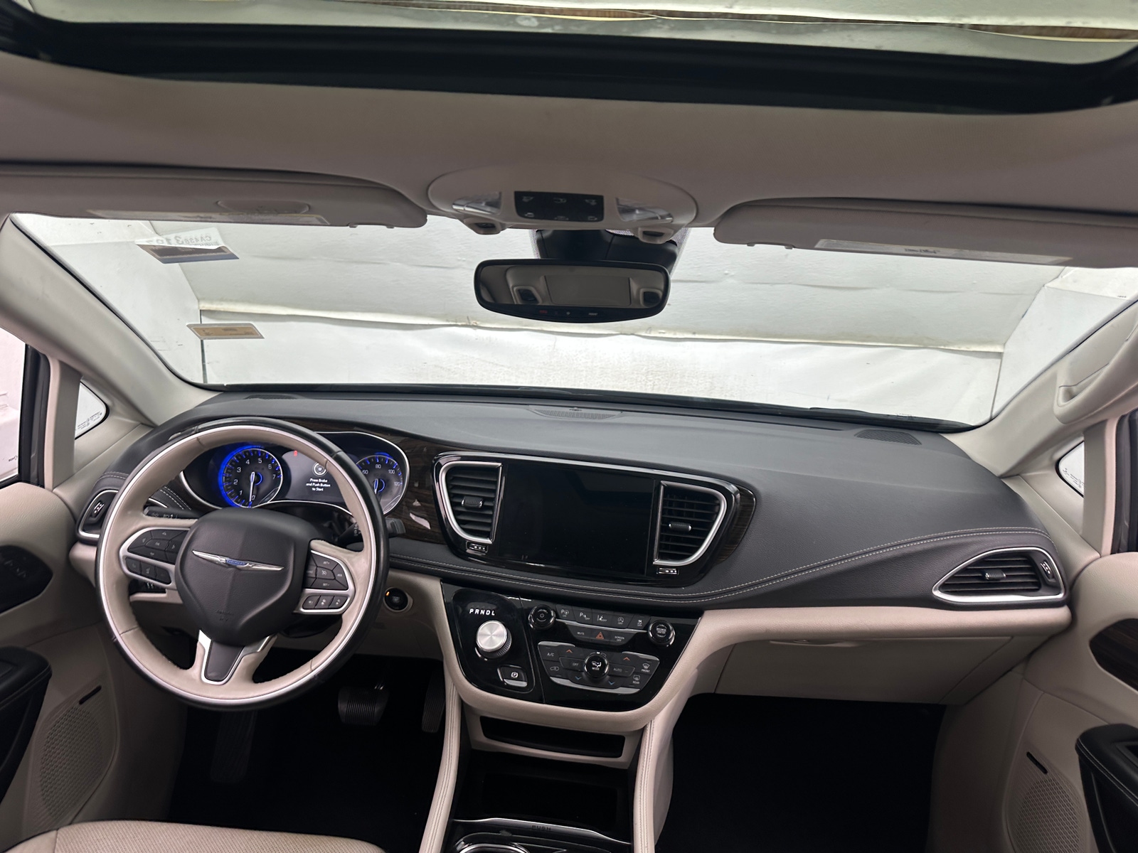 Thumbnail: 2021 Chrysler Pacifica - 2
