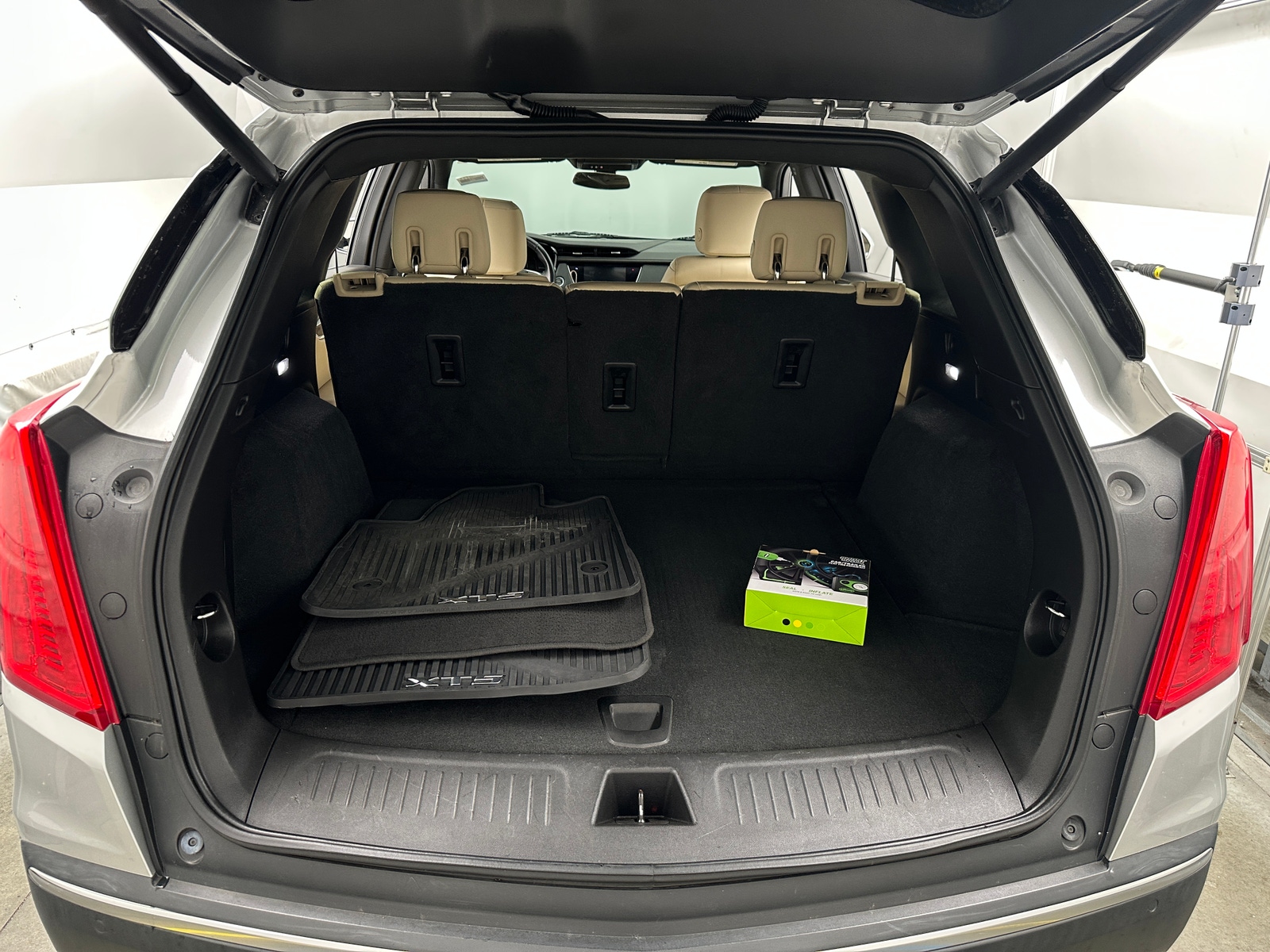 Thumbnail: 2018 Cadillac XT5 - 6