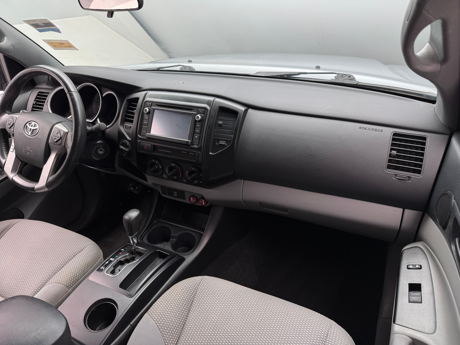 Thumbnail: 2015 Toyota Tacoma - 3