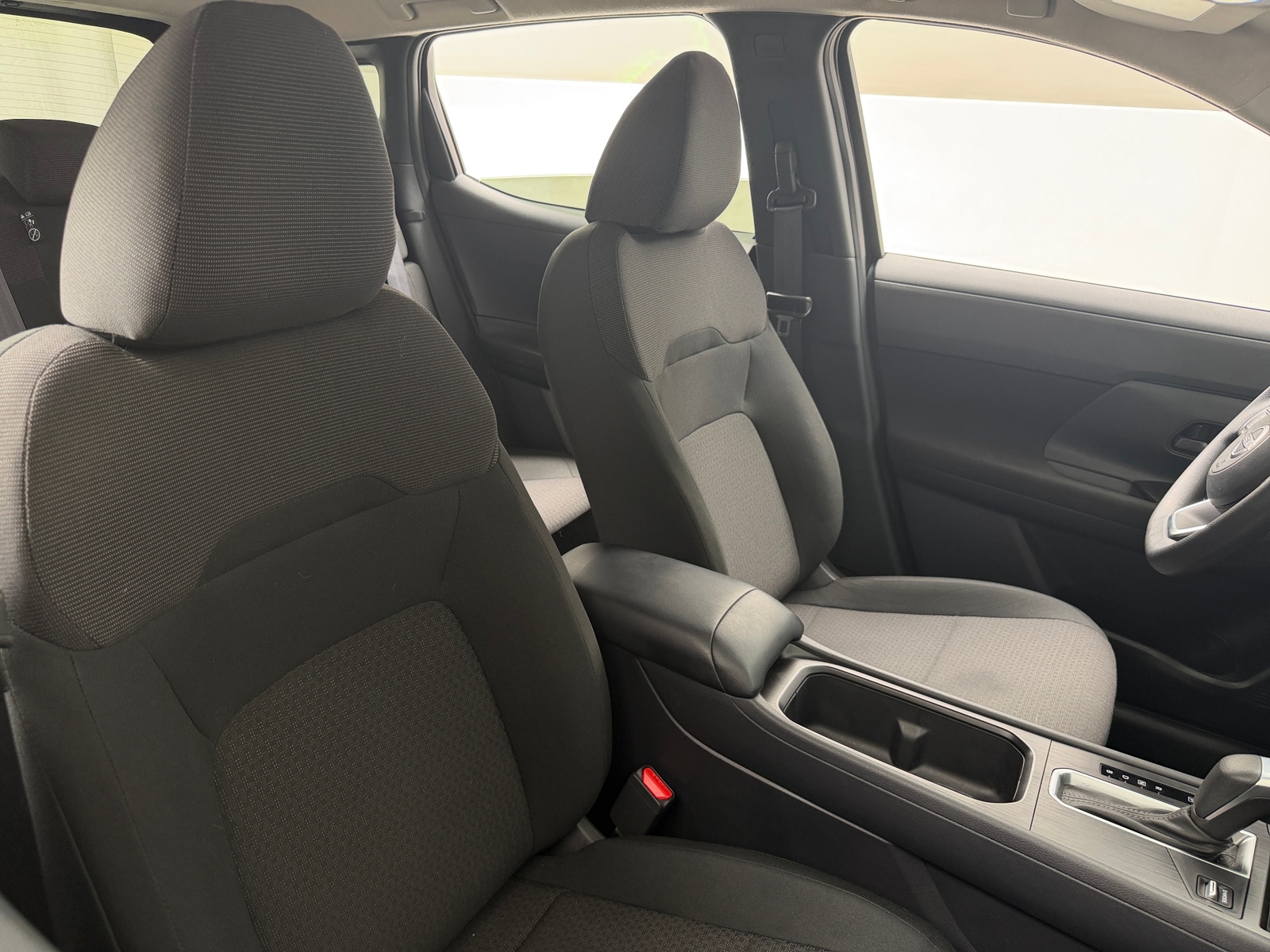 Thumbnail: 2025 Nissan Kicks - 2