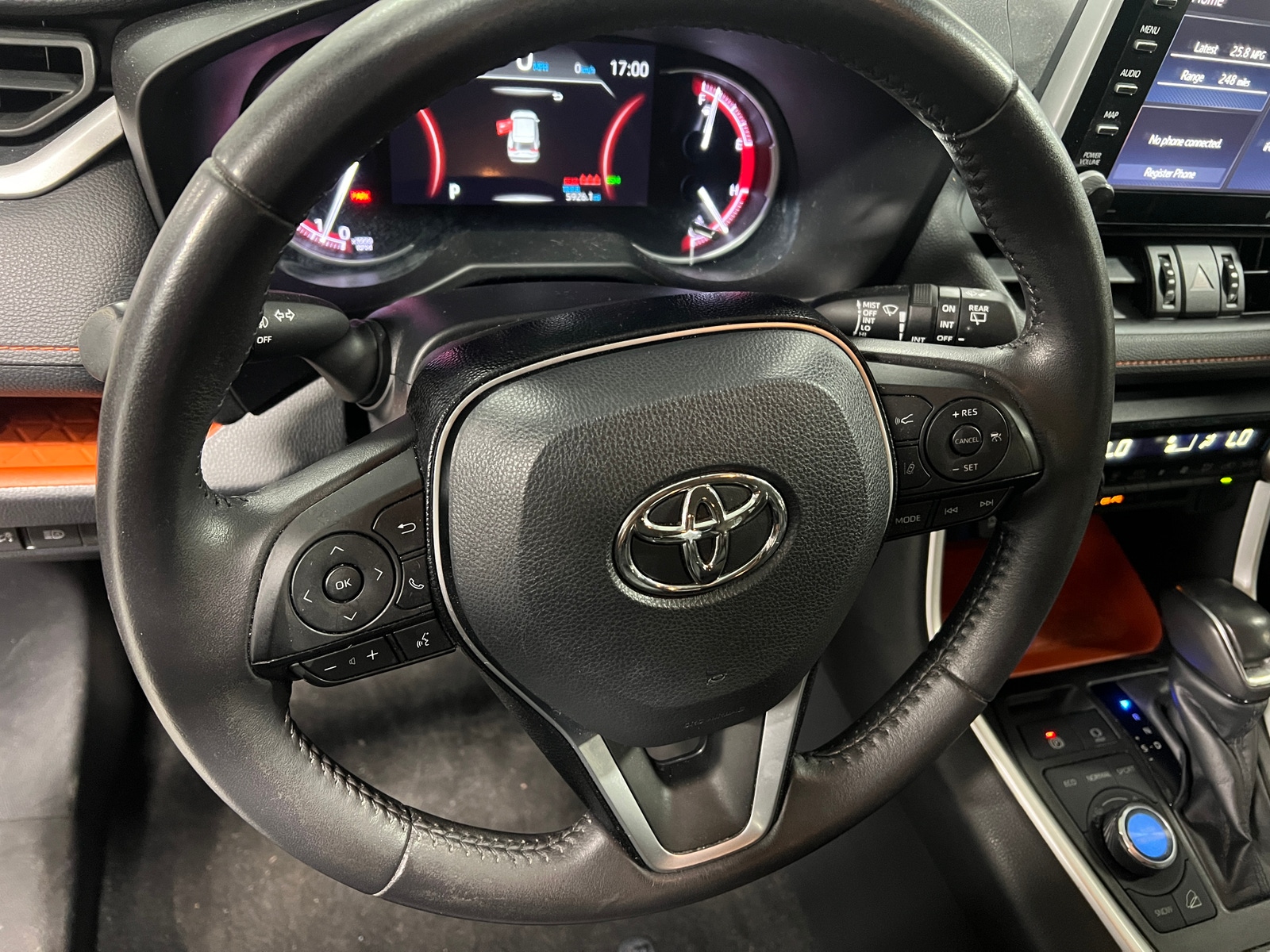 Thumbnail: 2020 Toyota RAV4 - 4